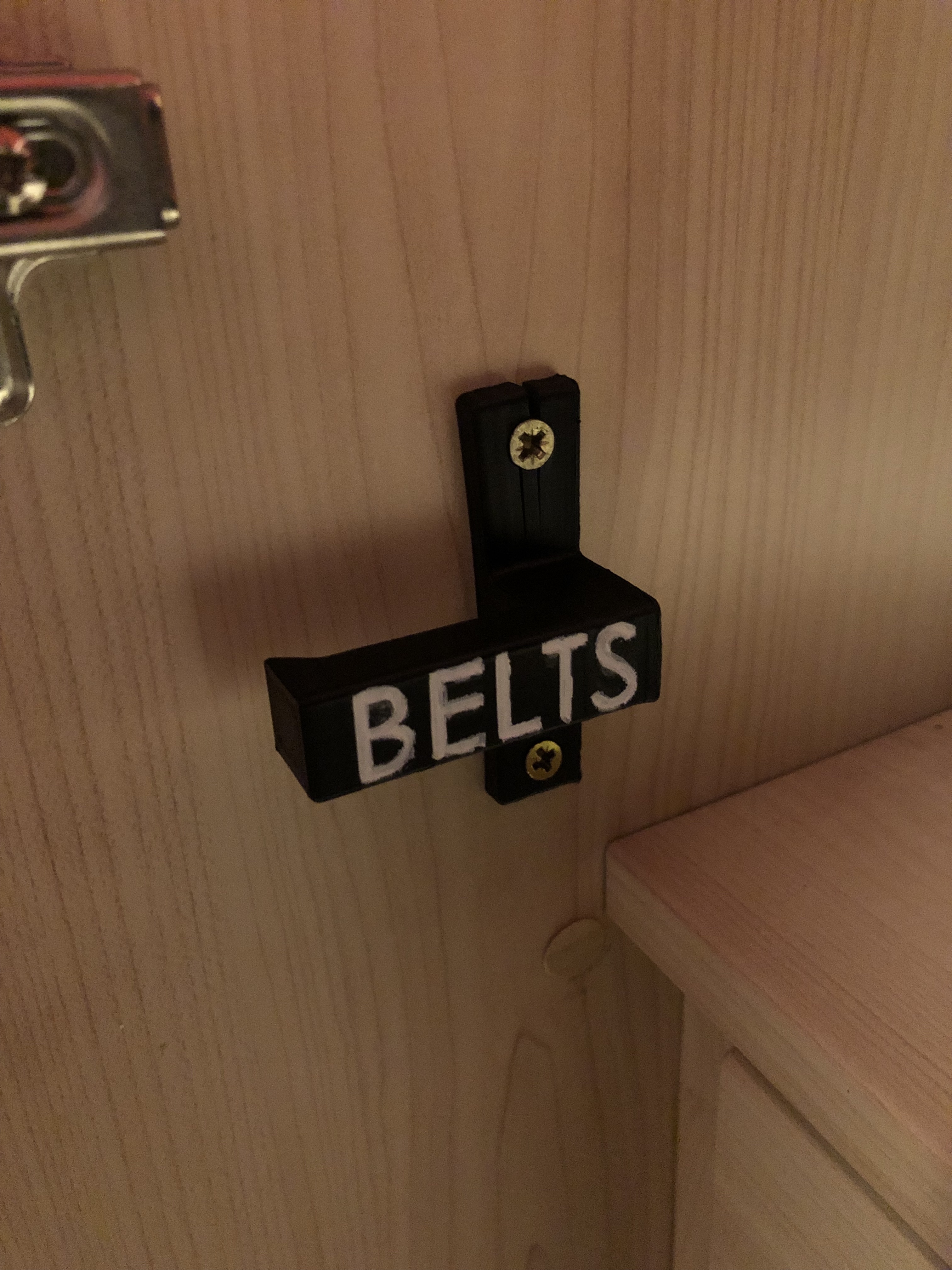 Belt Bracket for Wardrobe