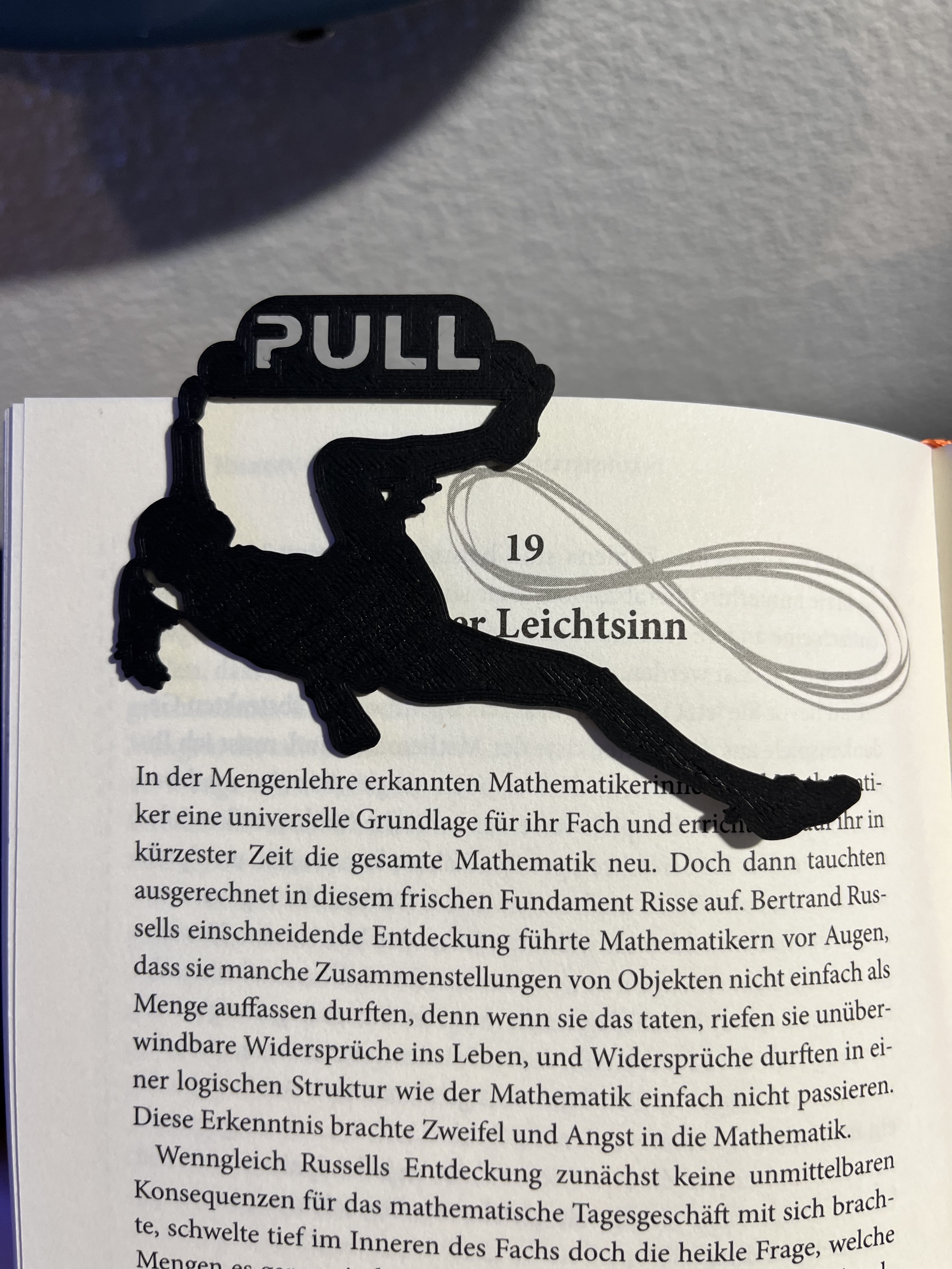 Climbing style bookmark