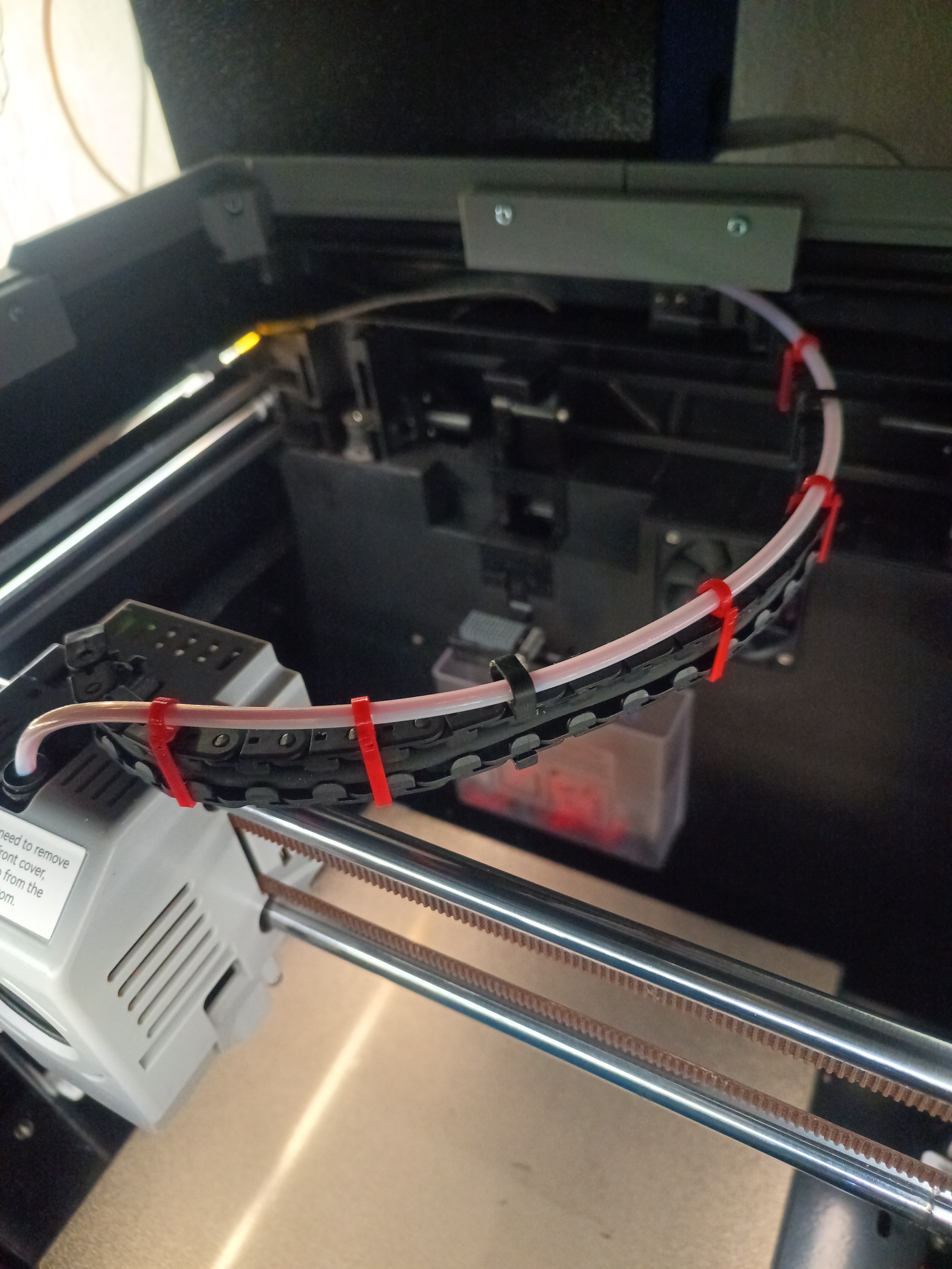 Lightweight PTFE tube chain bracket for Qidi Q1 Pro