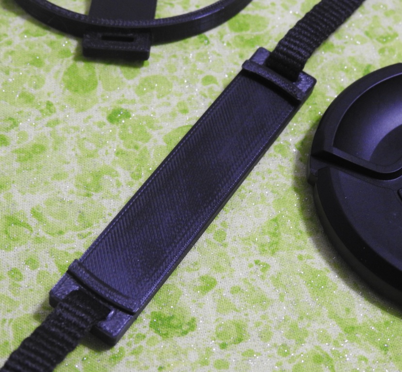 Miniatura 11 do modelo 3D Lens Cap Holder Generator