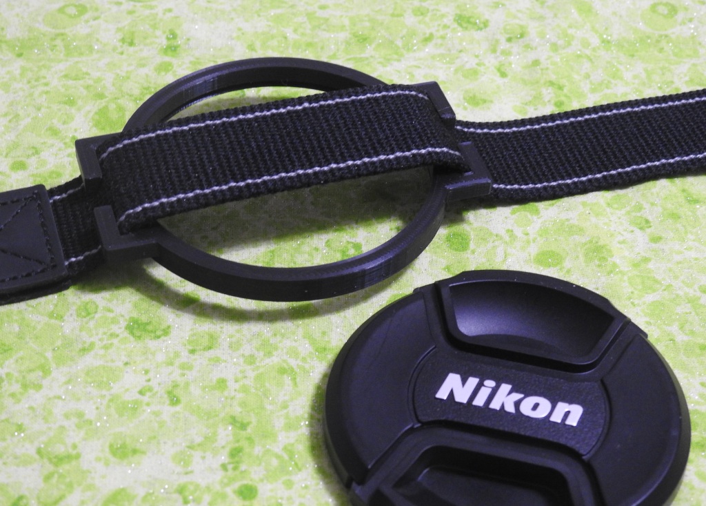 Miniatura 15 do modelo 3D Lens Cap Holder Generator