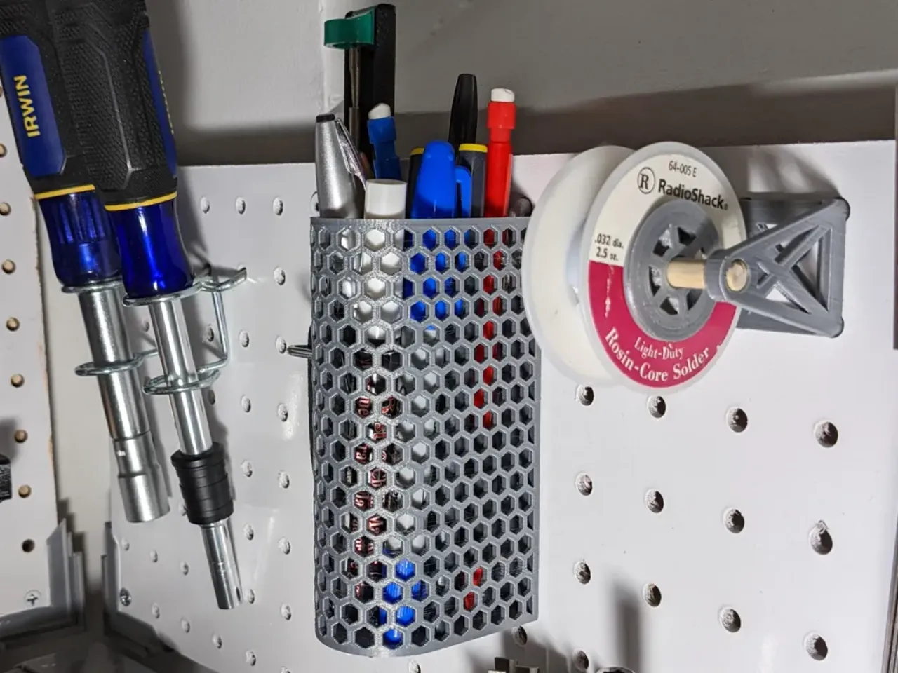 Peg Board Pencil Holder by Craftworks | Download free STL model ...