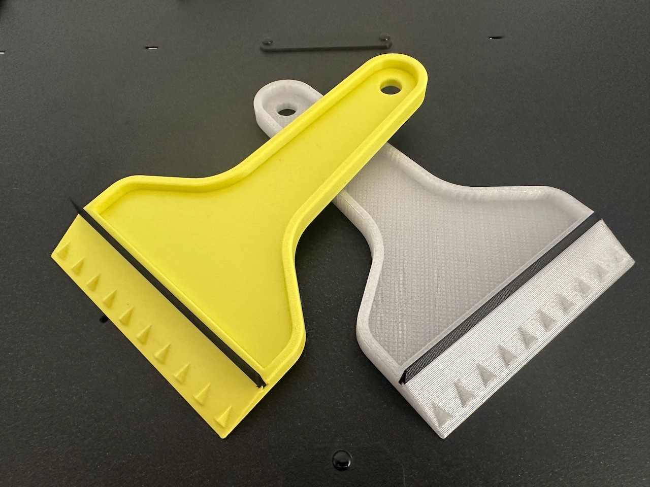 Frost Buster windscreen scraper with TPU wiper blade