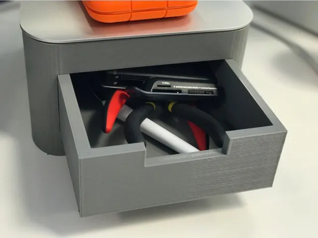 iMac/Thunderbolt Display Stand with Drawer