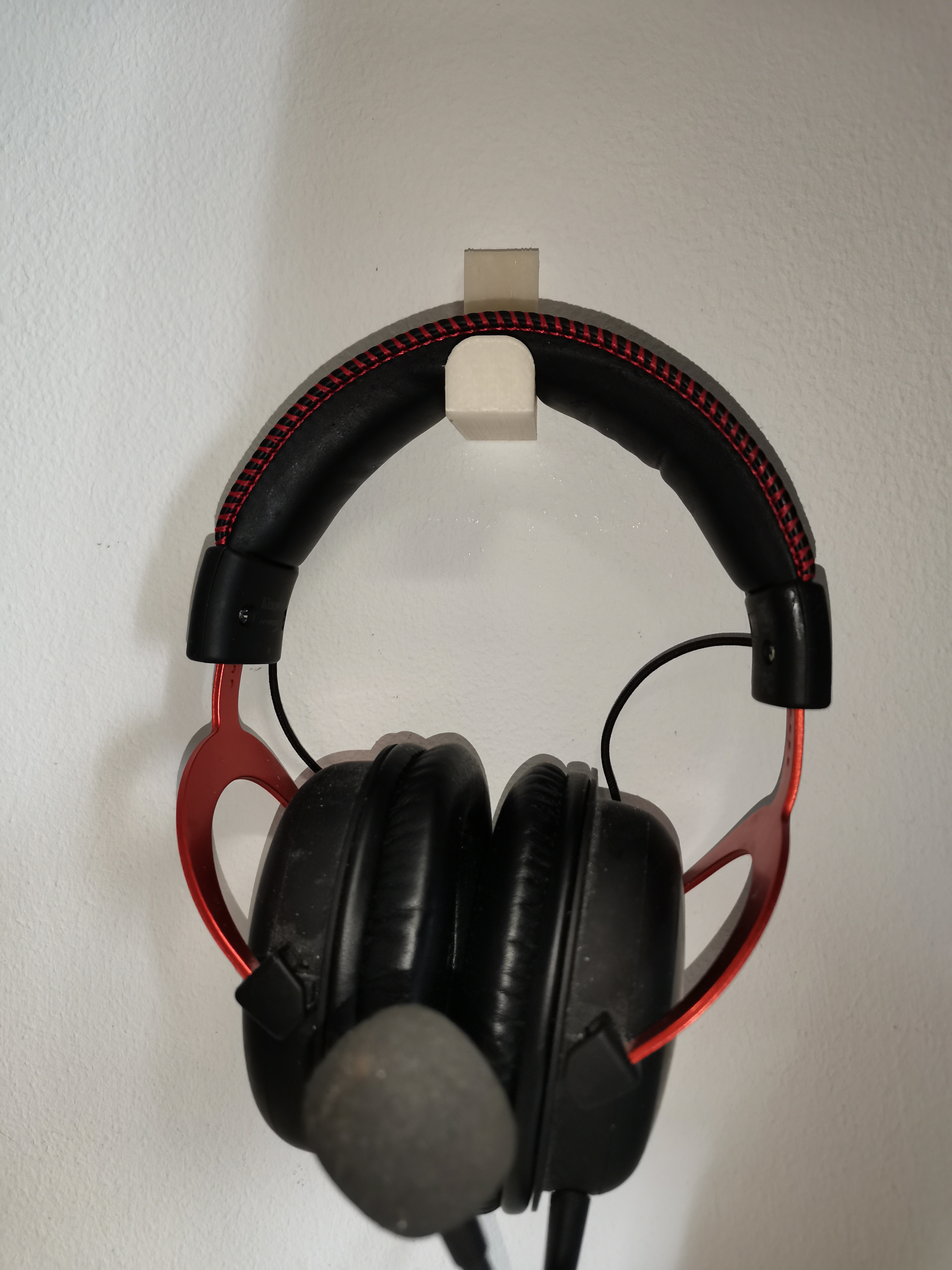 Headphone holder