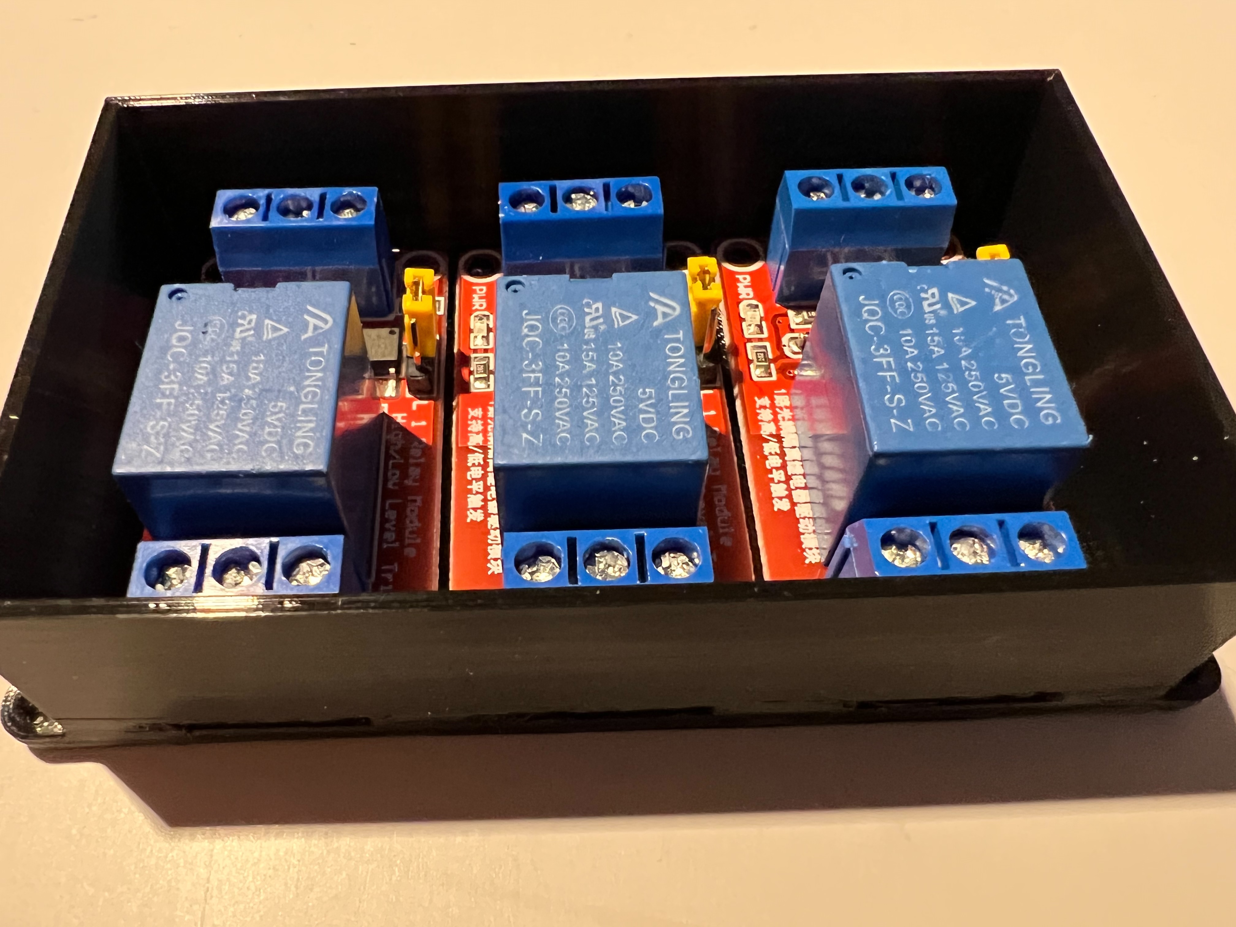 ARDUINO RELAY CASE X3 by ZLB | Download free STL model | Printables.com