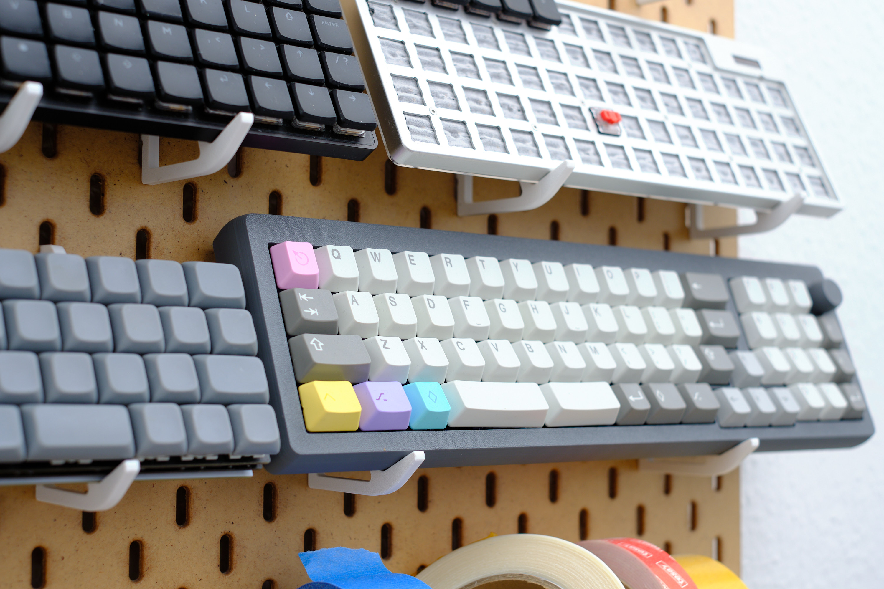Skadis pegboard keyboard holder v1 5 by technofrikus download free
