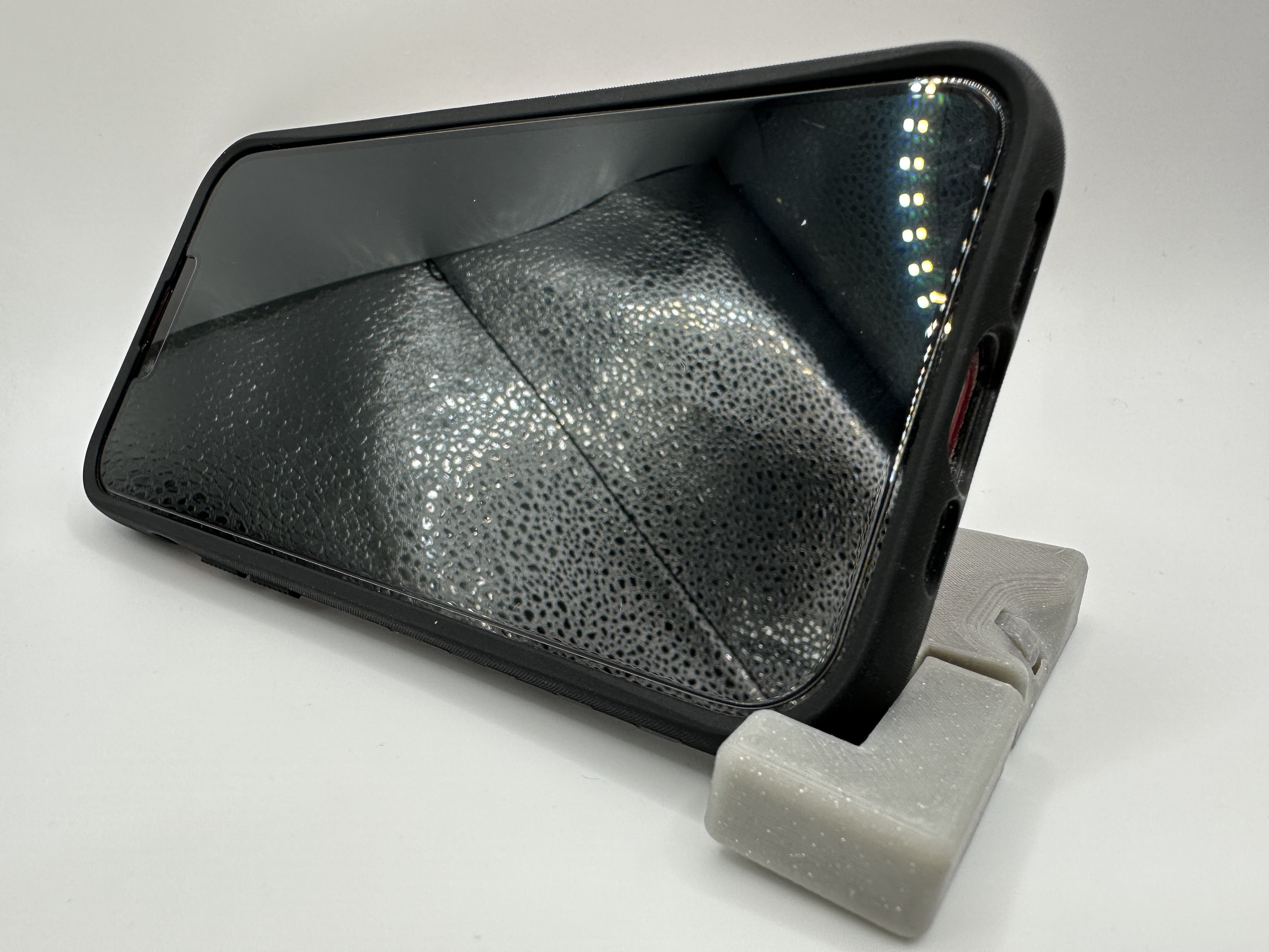 Adjustable Phone Stand Keychain