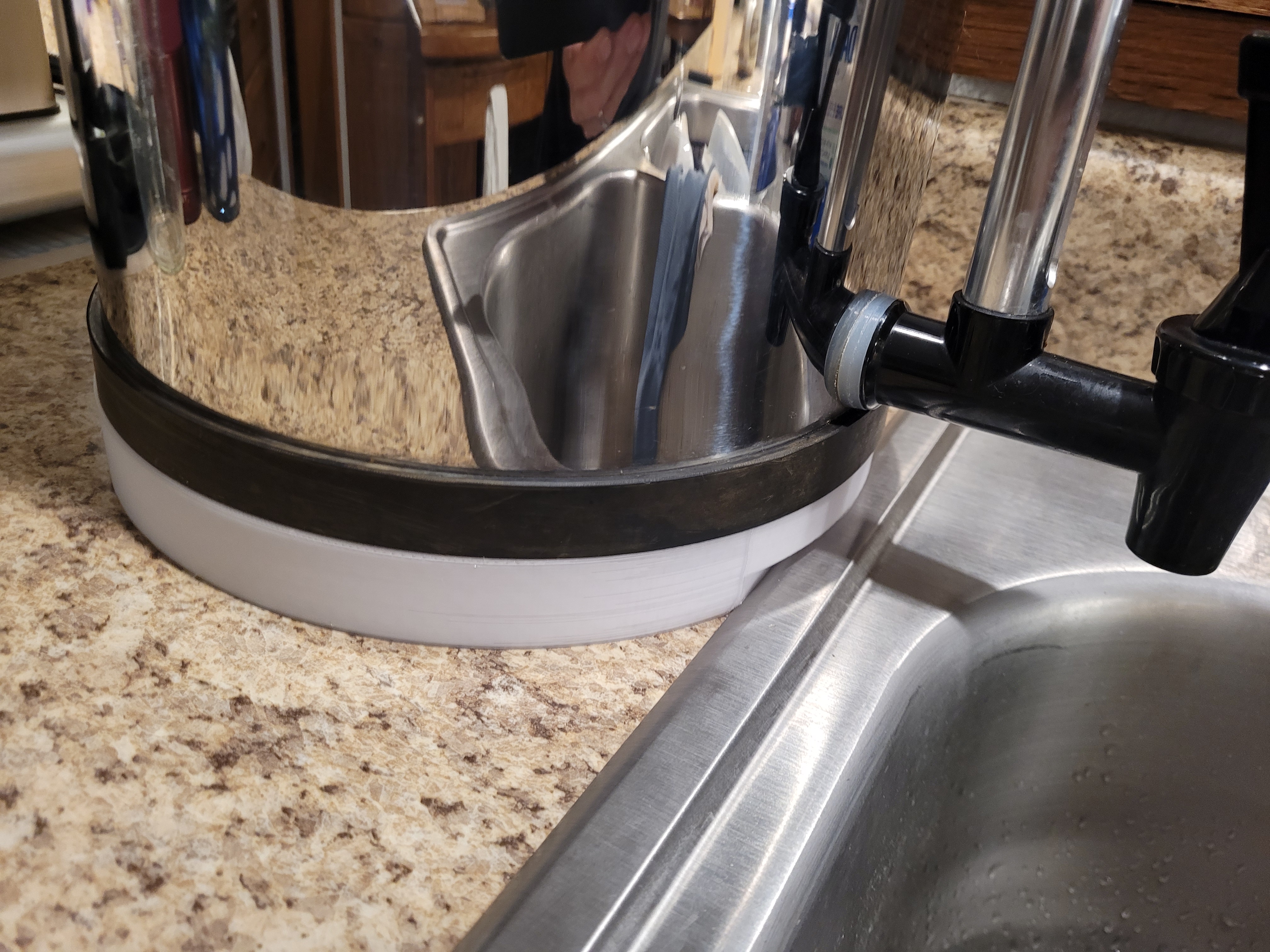 Berkey Royal Water Stand
