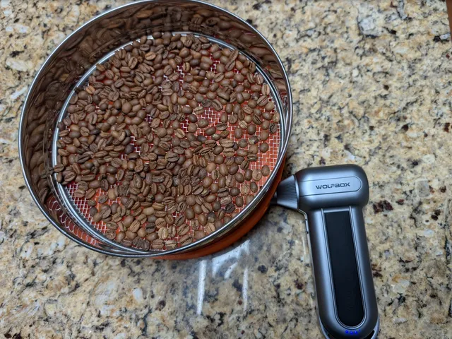 Coffee Beans Vortex Cooler using USB Air Blower