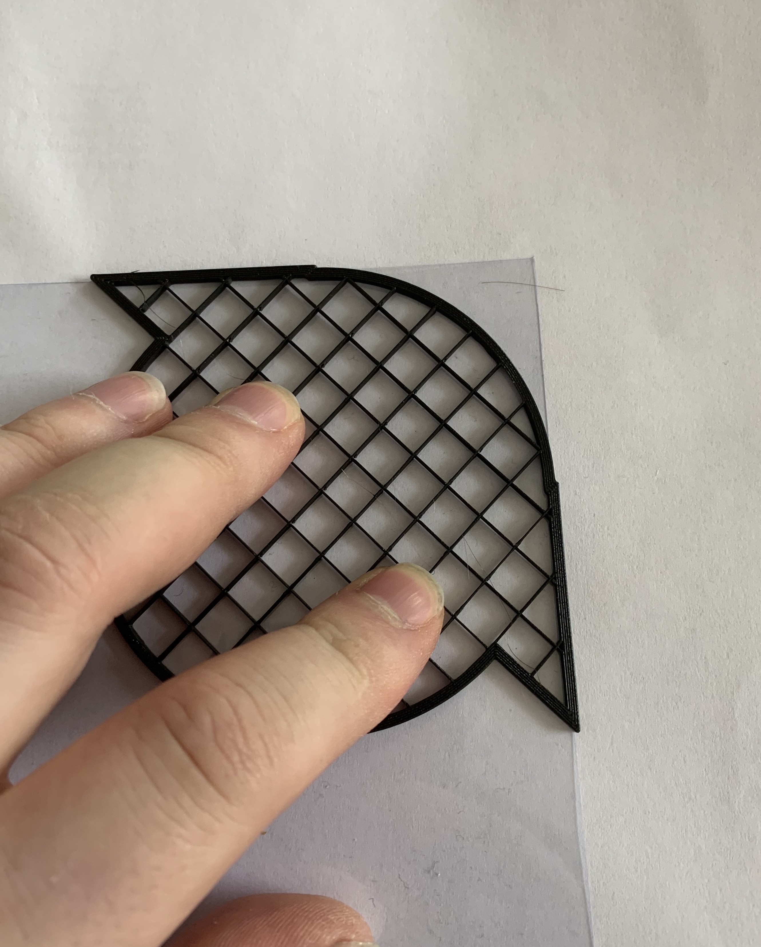 Rounded corner helper for faceshields