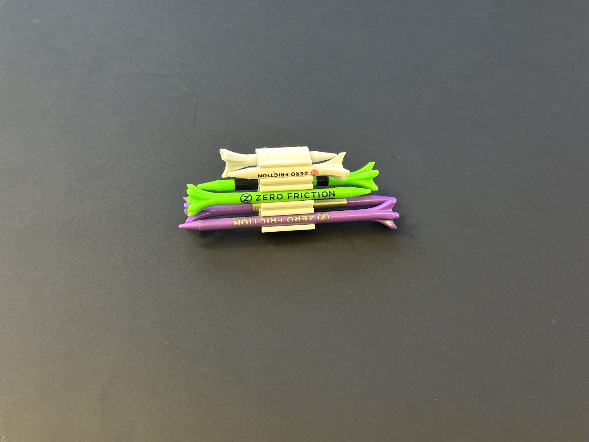 Miniatura 2 do modelo 3D Golf Tee Holder