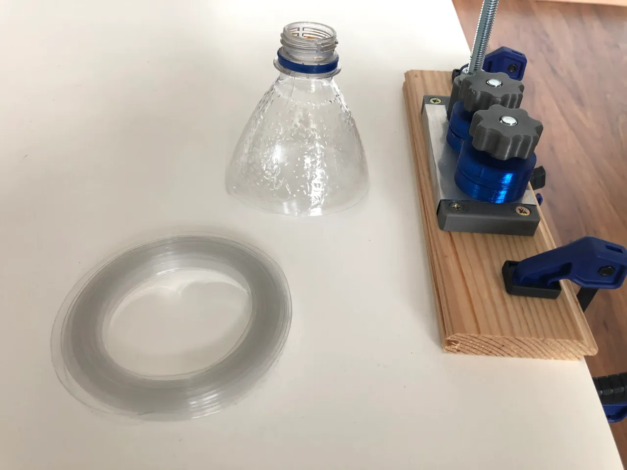 3D Printable plastic bottle cutter by /\