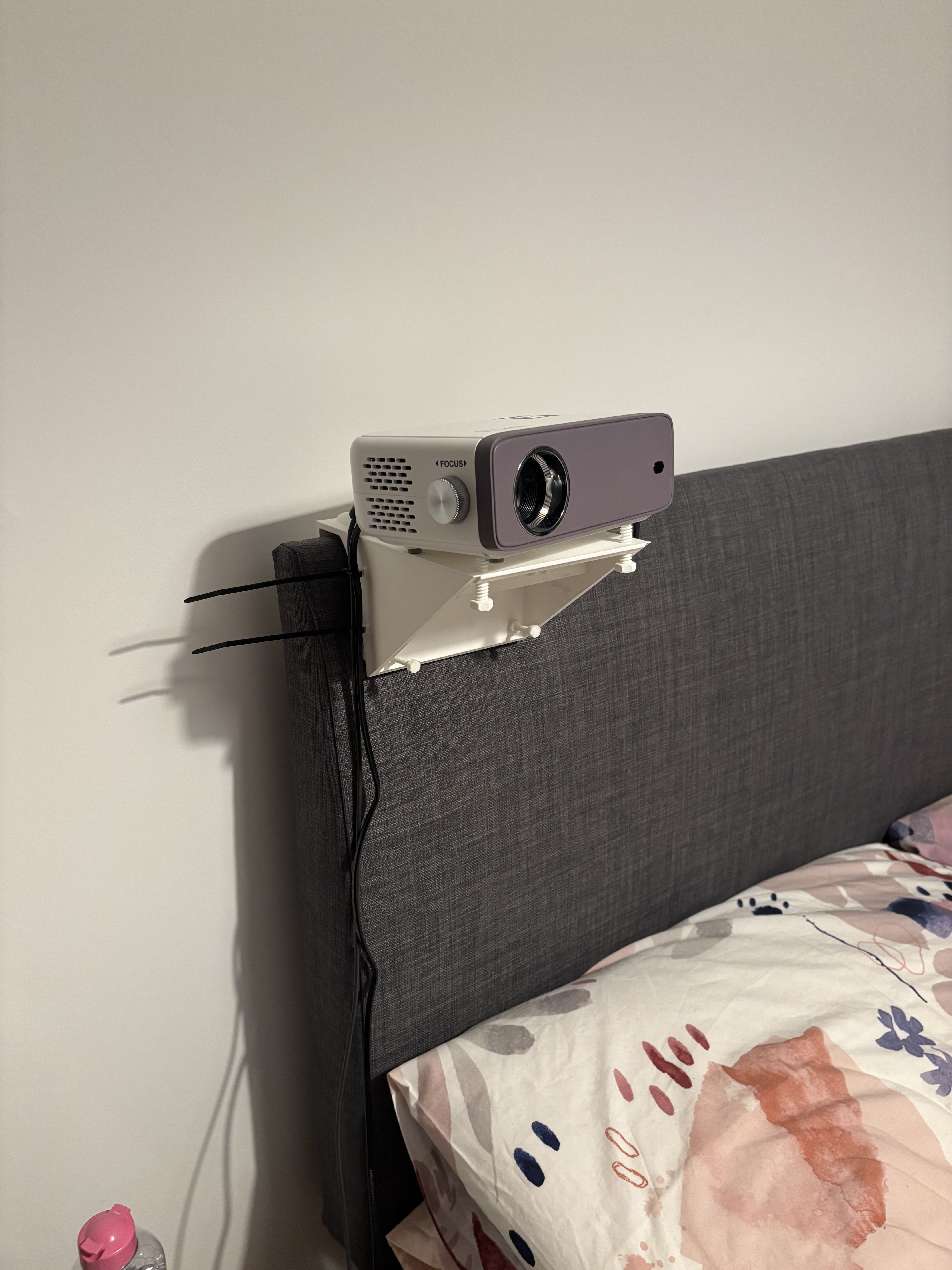VOPLLS 15000L Projector Bed Stand