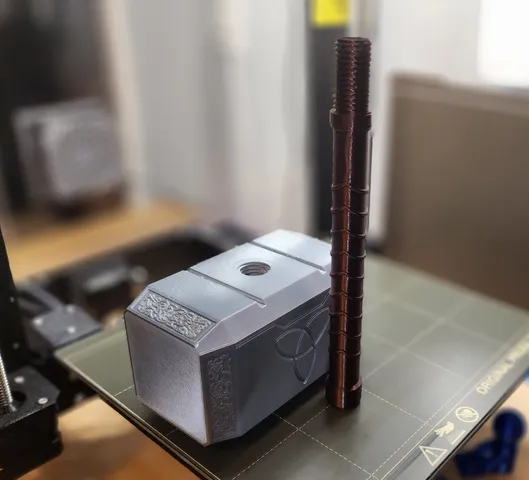 🗲 Thor's Hammer Mjolnir 2-piece screw together 60% scale 🗲