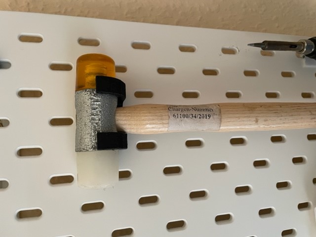 SKADIS Plastic hammer holder