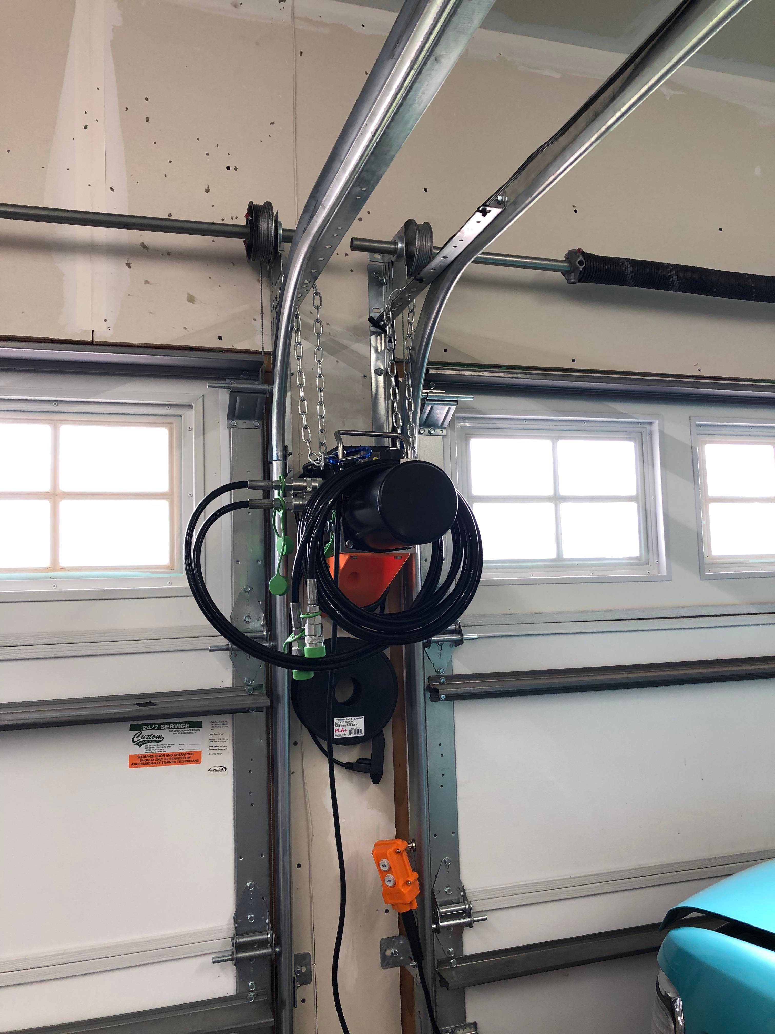 Wallmounted shelf for QuickJack power unit by Blodorn Download free