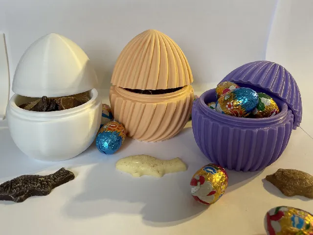 Easter Eggs Container