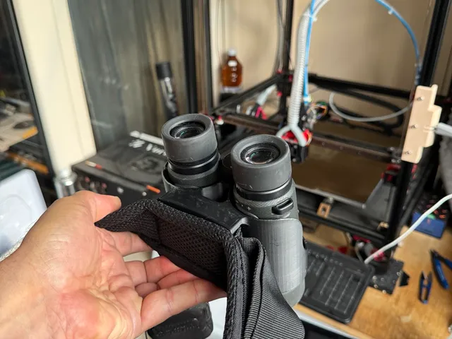 Binocular holder for on your belt