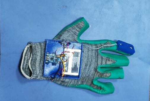 دستکش یو وی و چراغ قوه|UV gloves- flashlight