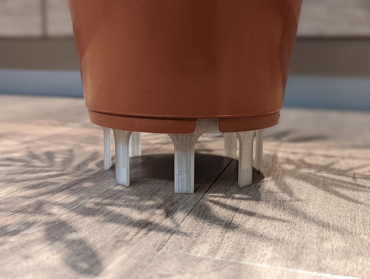 Plant Pot Riser by NotARealDragon Download free STL model