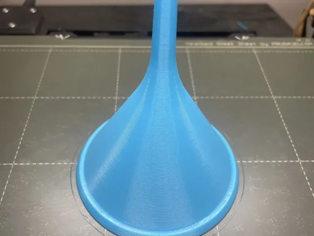 Funnel with mini spout 7mm diameter