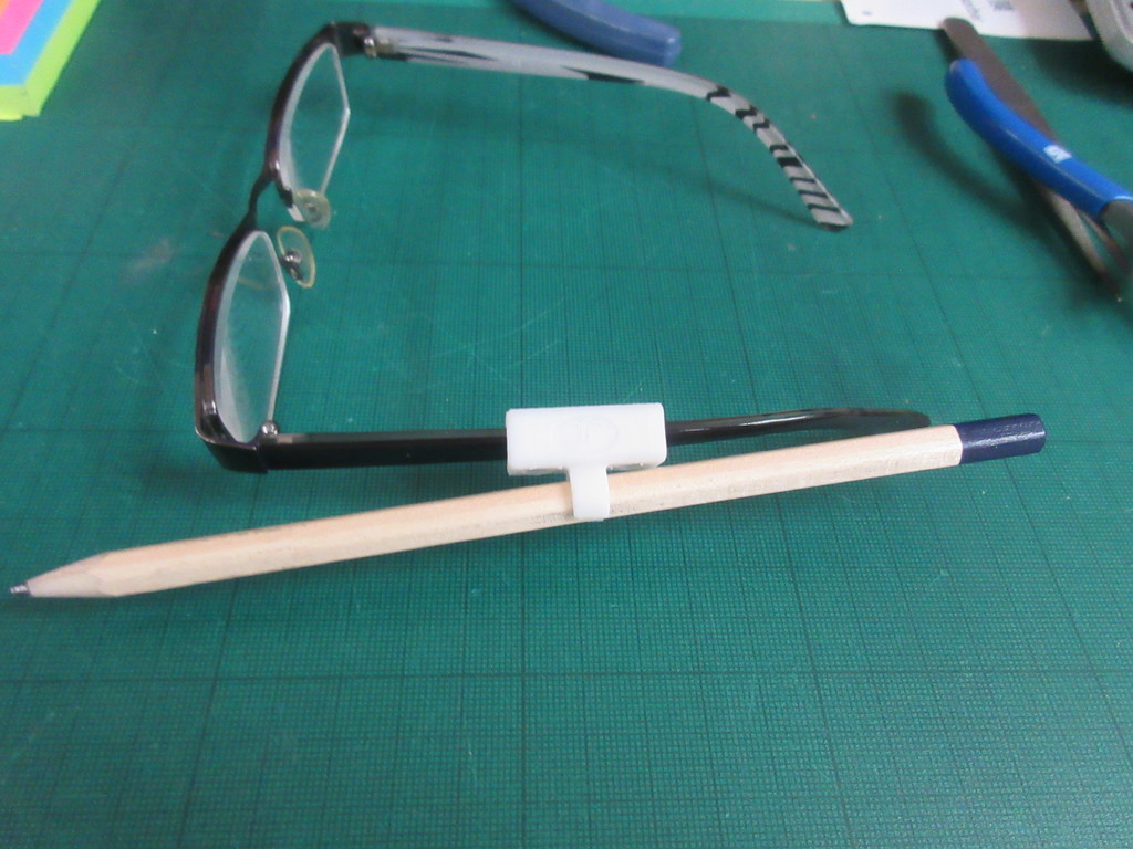 Glasses Pencil holder