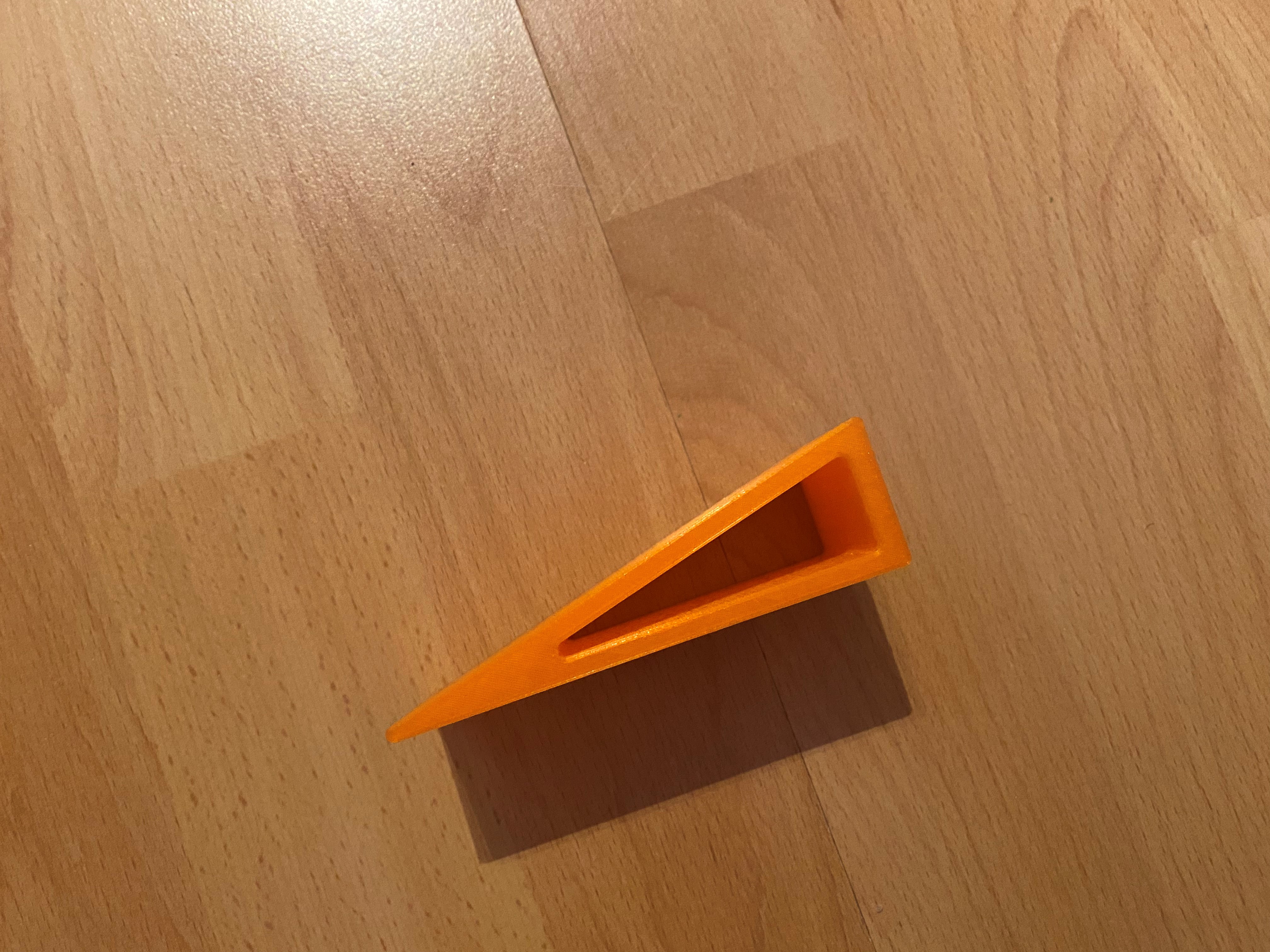 Simplistic door stop — thumbnail 2