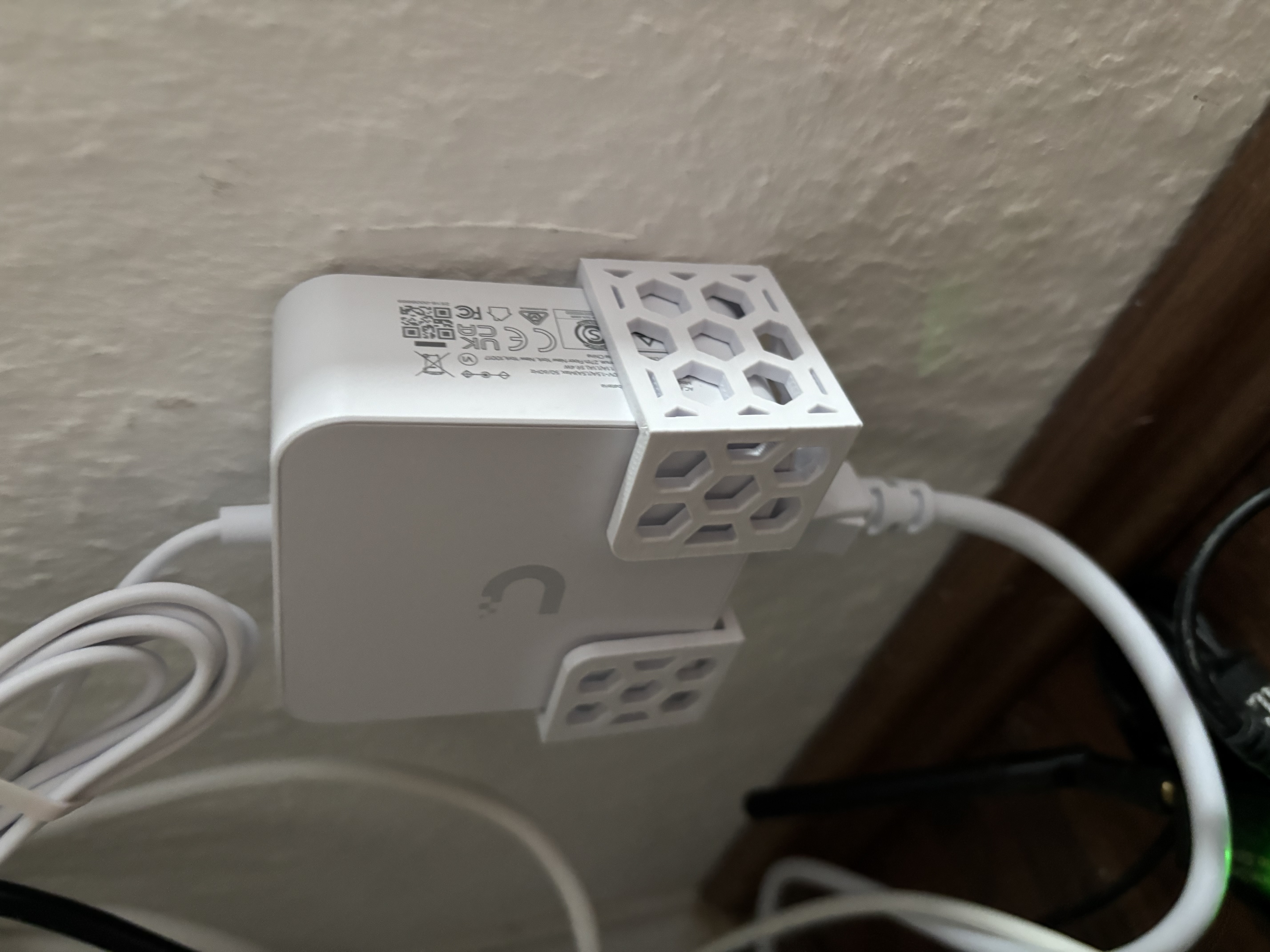 UCG Fibre Powerbrick Wall mount