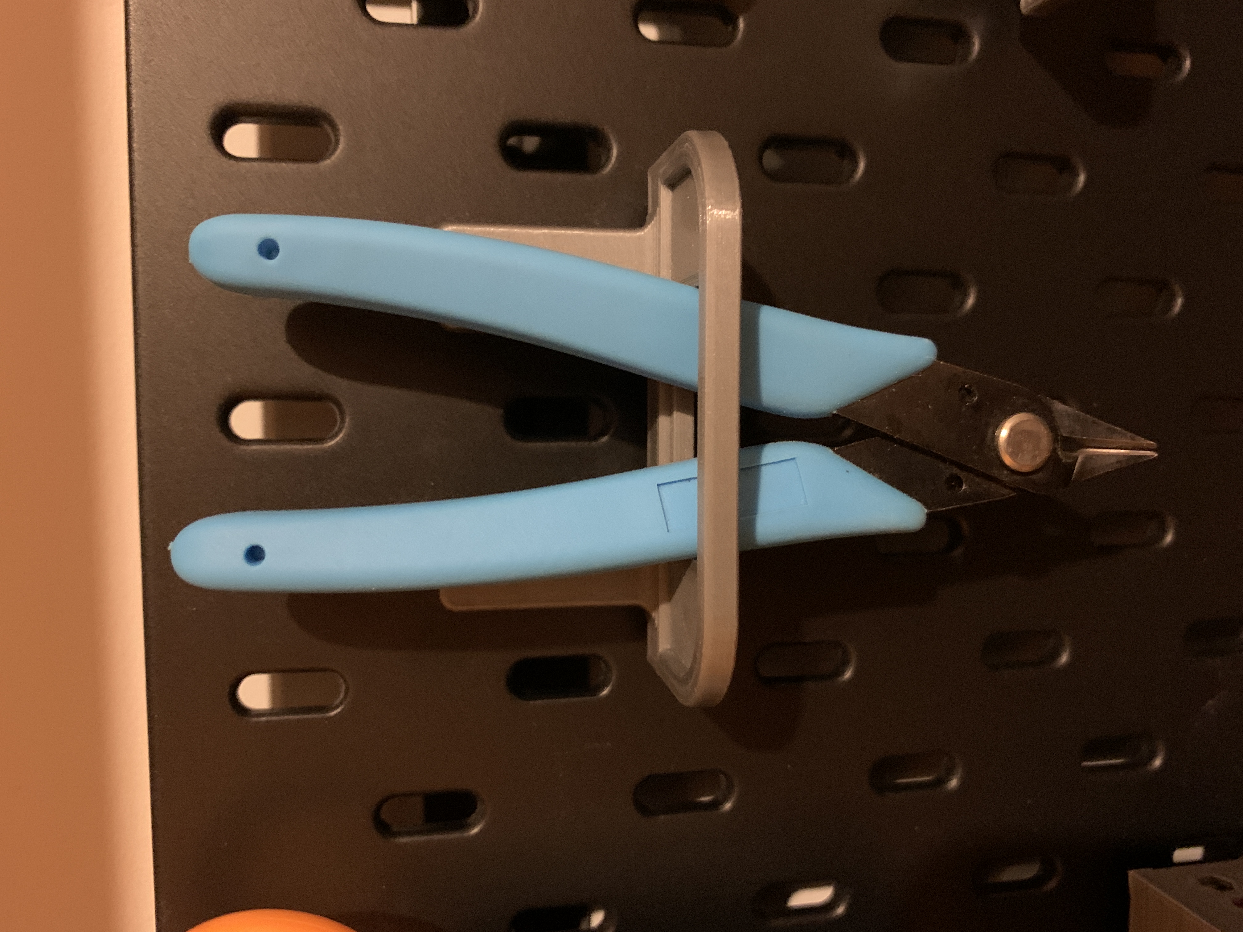 SKADIS side cutter (Plier) Holder