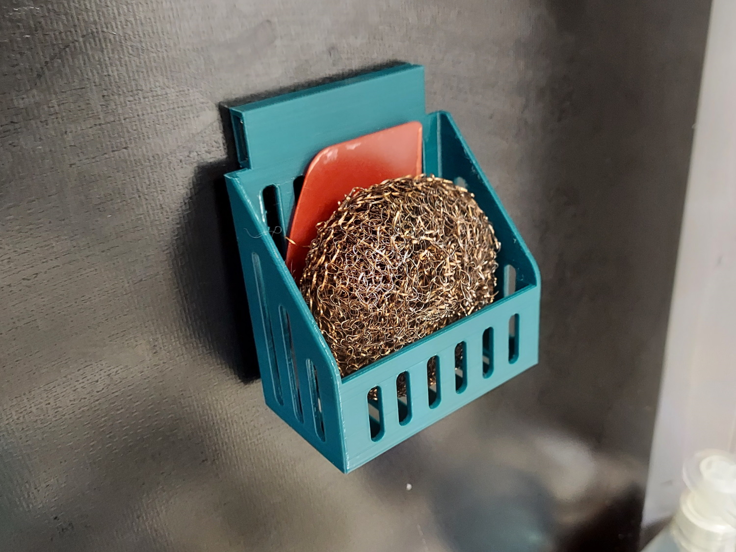 Magnetic Sponge Holder