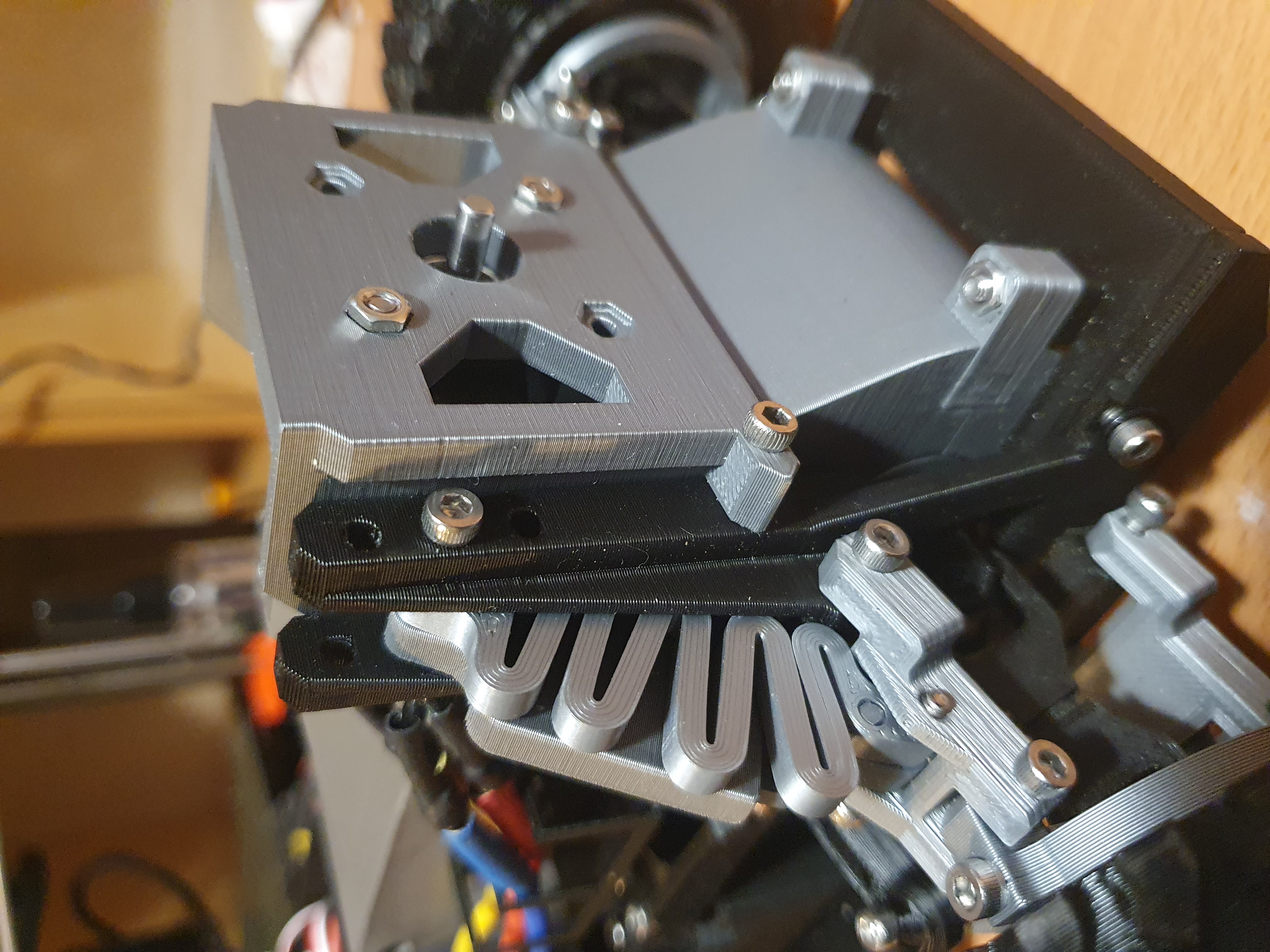 Miniatura 16 do modelo 3D RC Car V2 (almost) fully printed