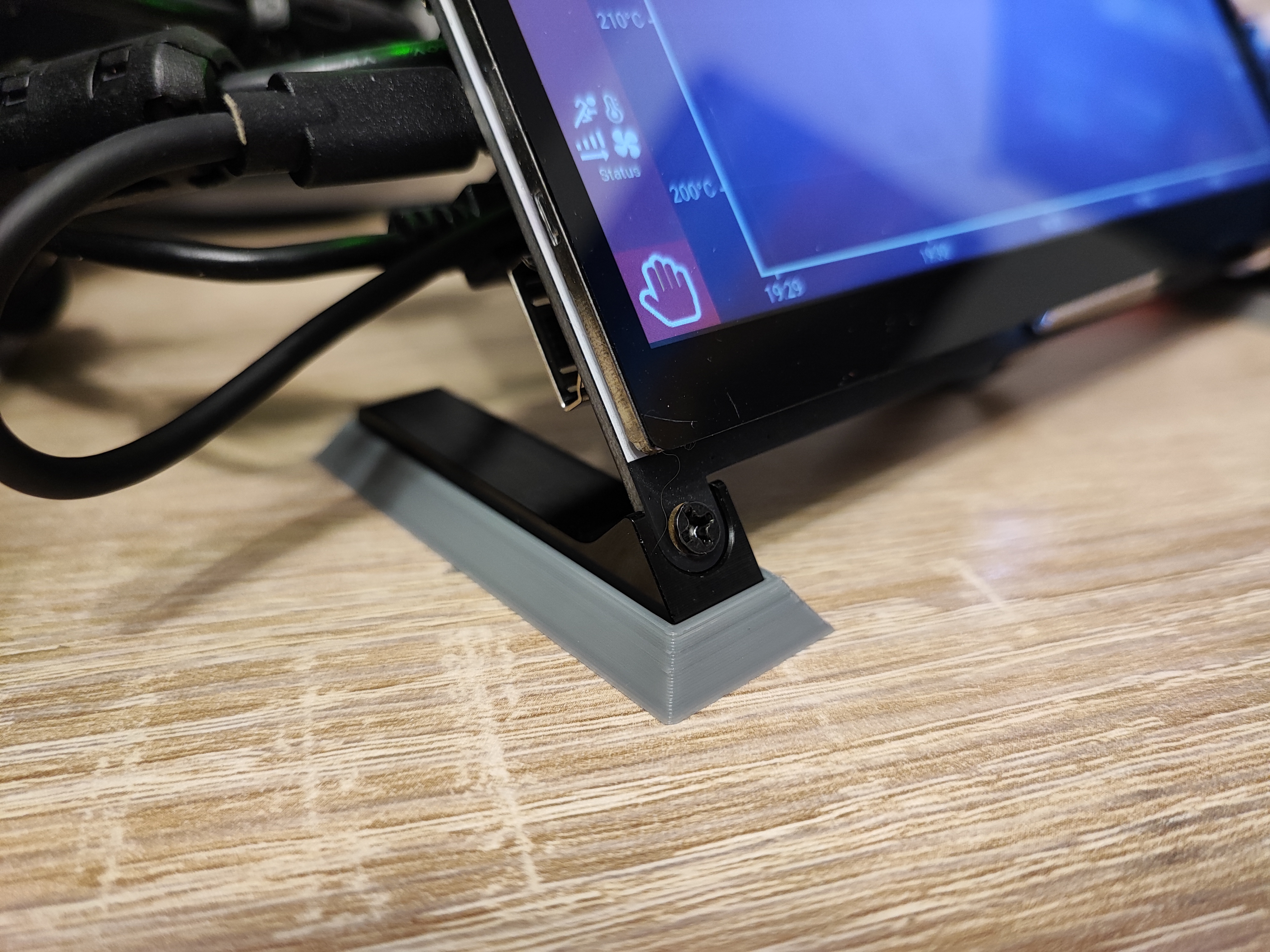 Rubber Cover for Raspberry Pi 7'' LCD Display Stand