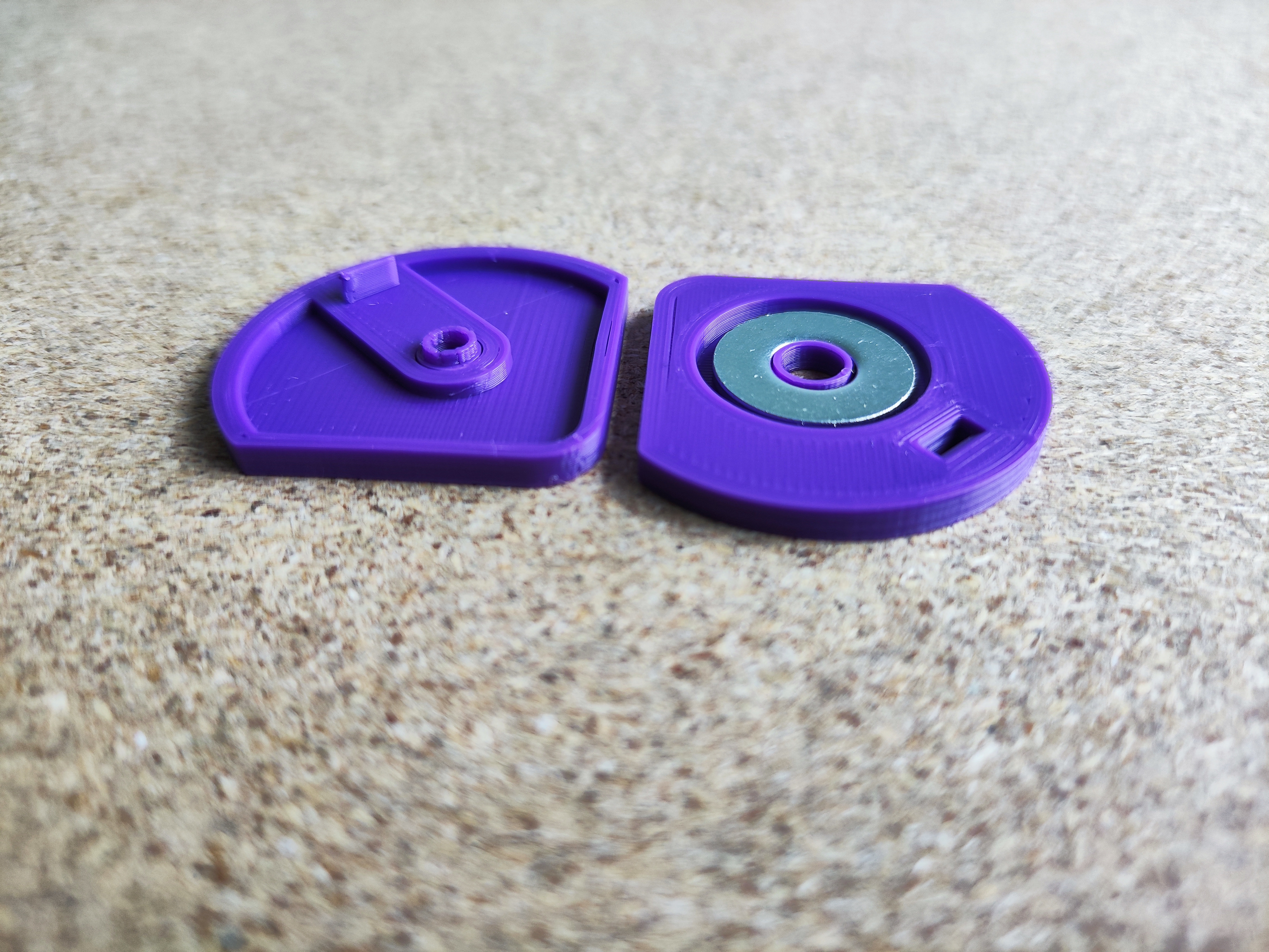 Den/Tree-House Door Magnetic Latch