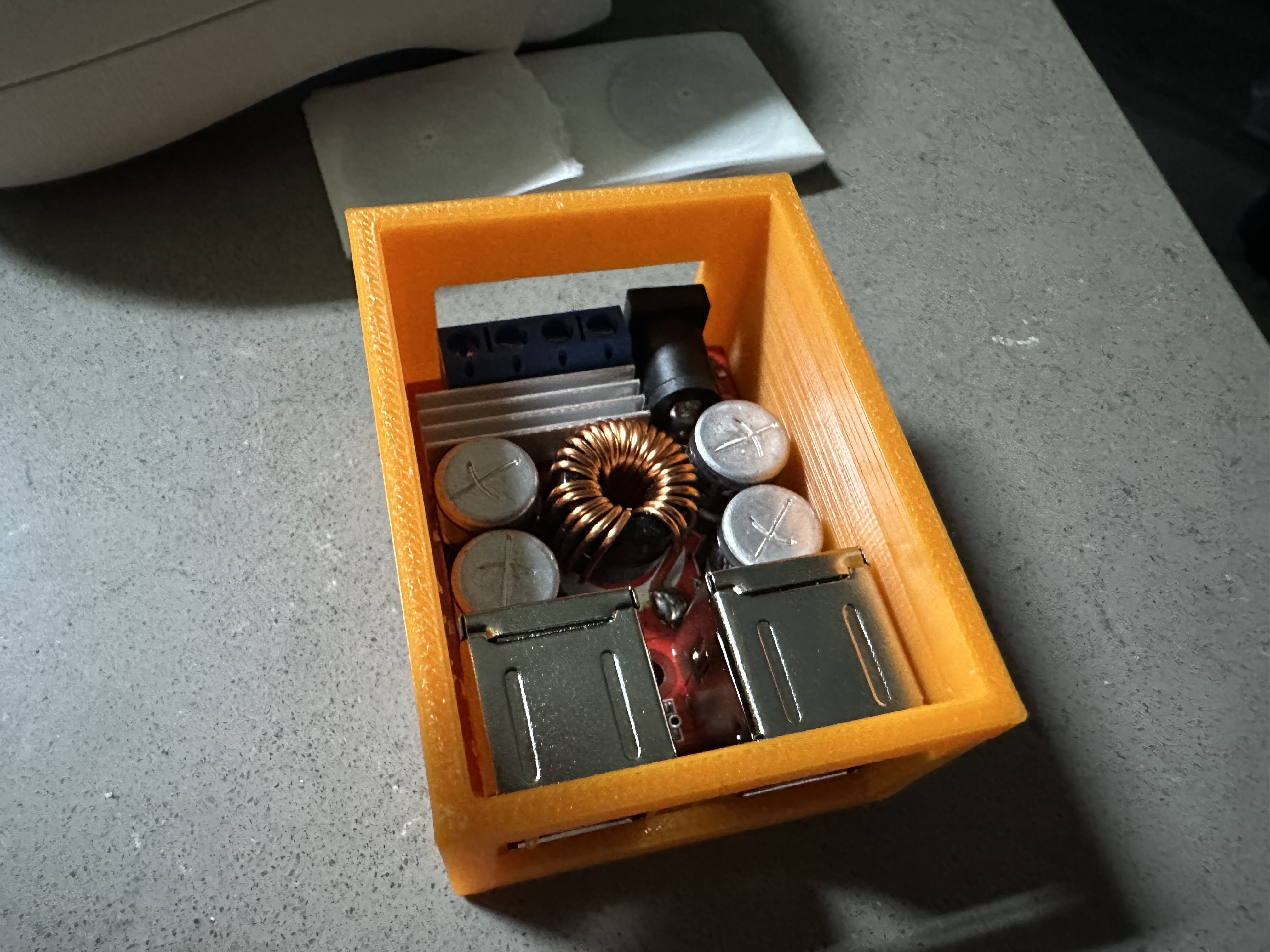 DC to Quad USB charger Case by texanman | Download free STL model ...