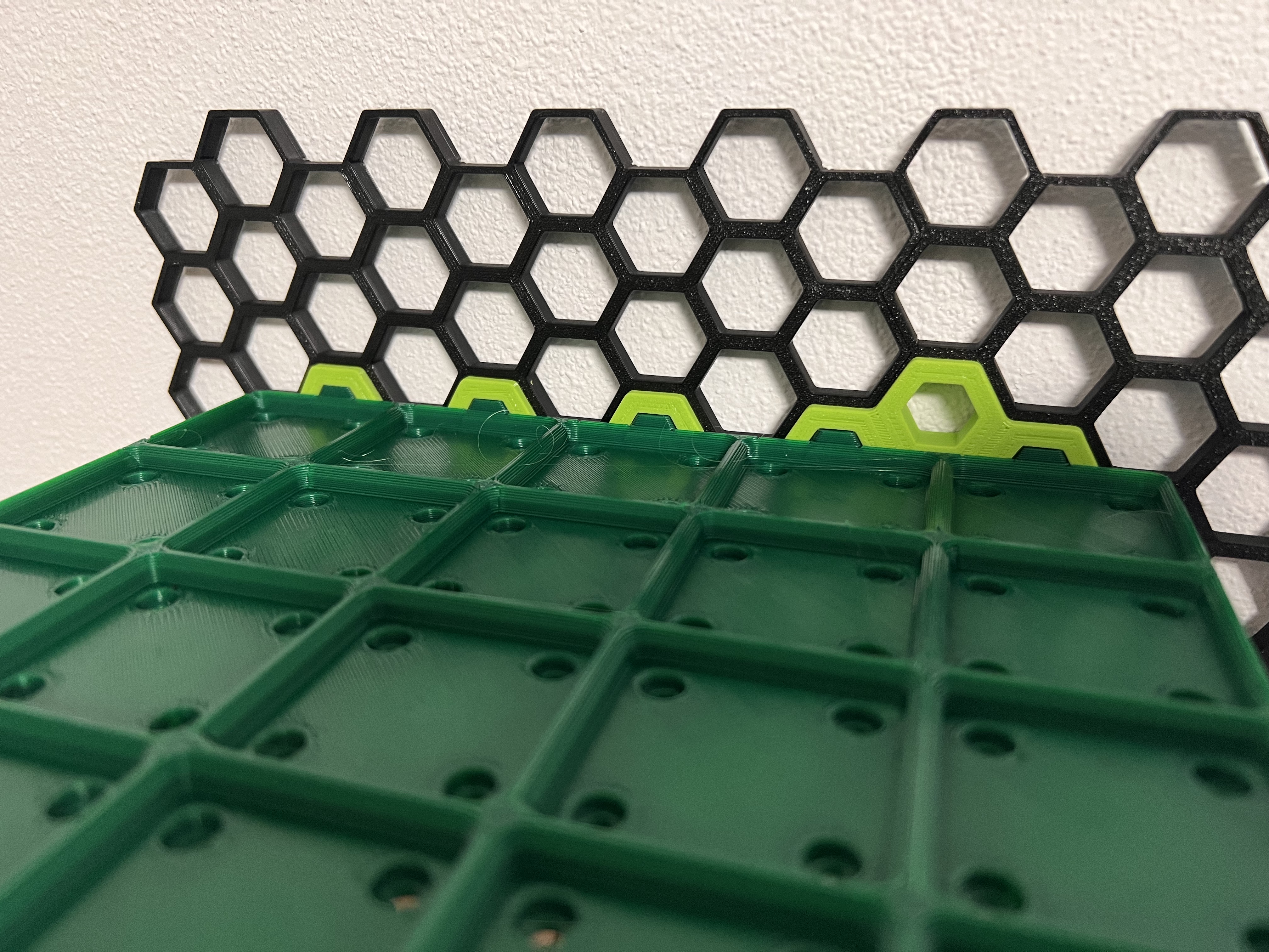 Gridfinity honeycomb wall baseplates 3D model thumbnail