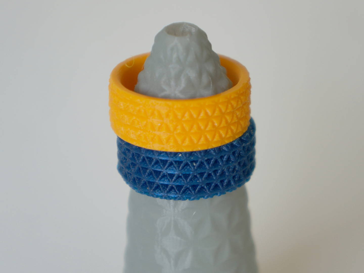 Miniatura 4 do modelo 3D Triangle opposite Rings