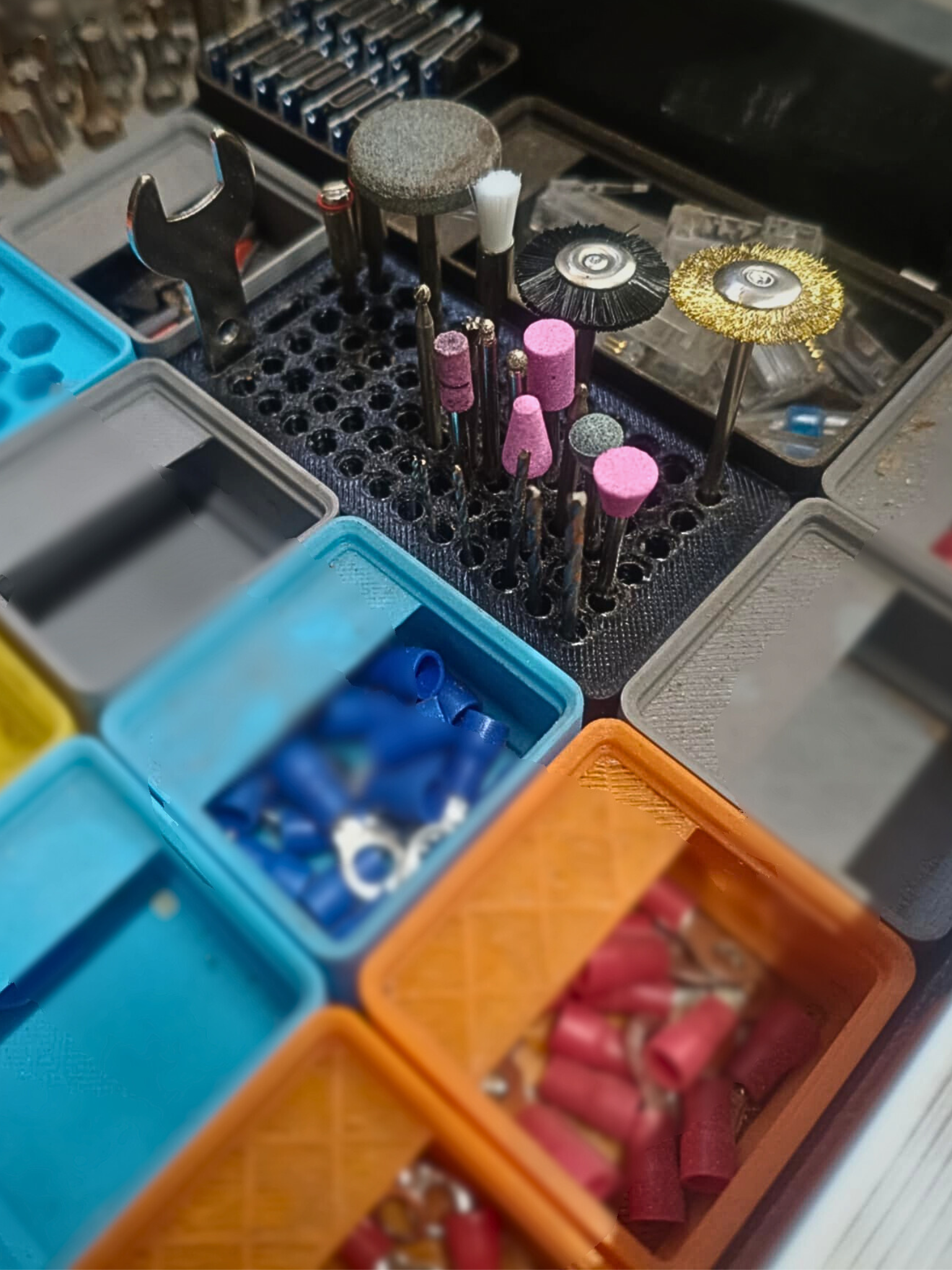 Miniatura 2 do modelo 3D Gridfinity dremel bit storage 1x2