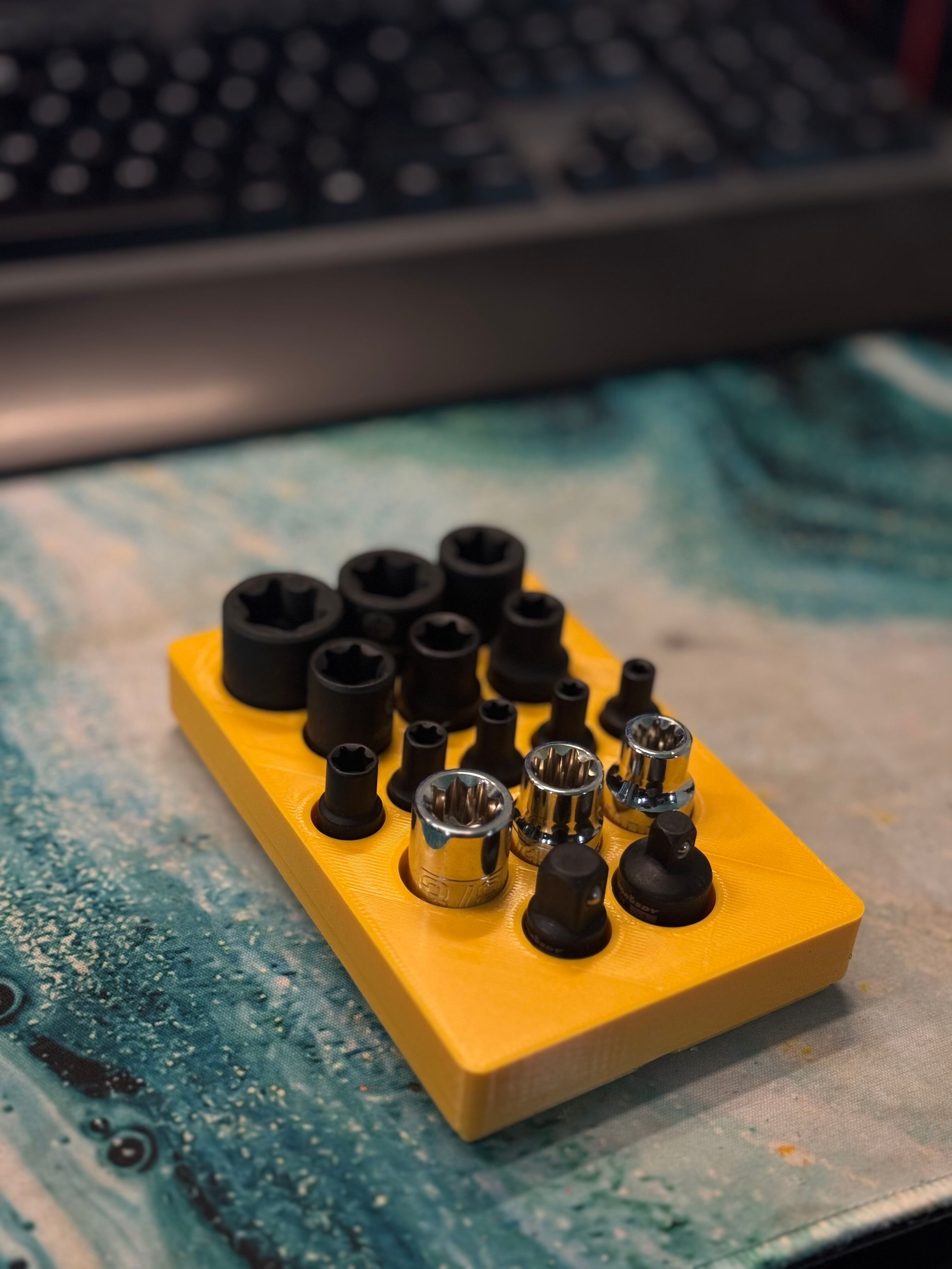 Gridfinity Star Socket Holder 2x3x3u
