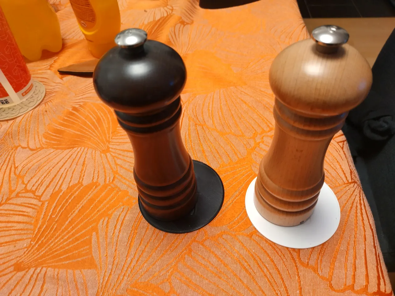 Coaster for Salt and Pepper Grinders by 3DHippo | Download free STL model |  Printables.com
