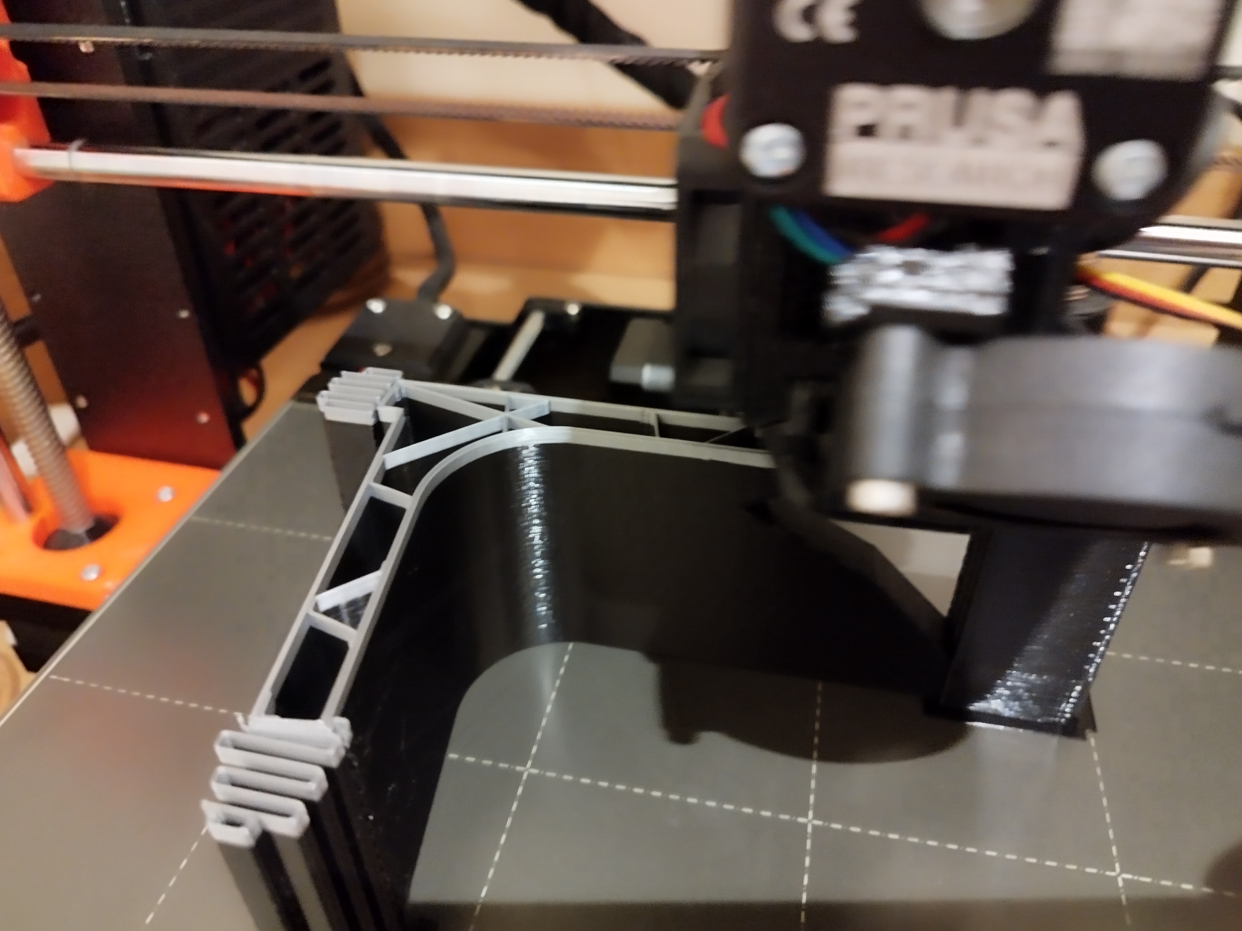 Miniatura 22 do modelo 3D Floating Phone Holder