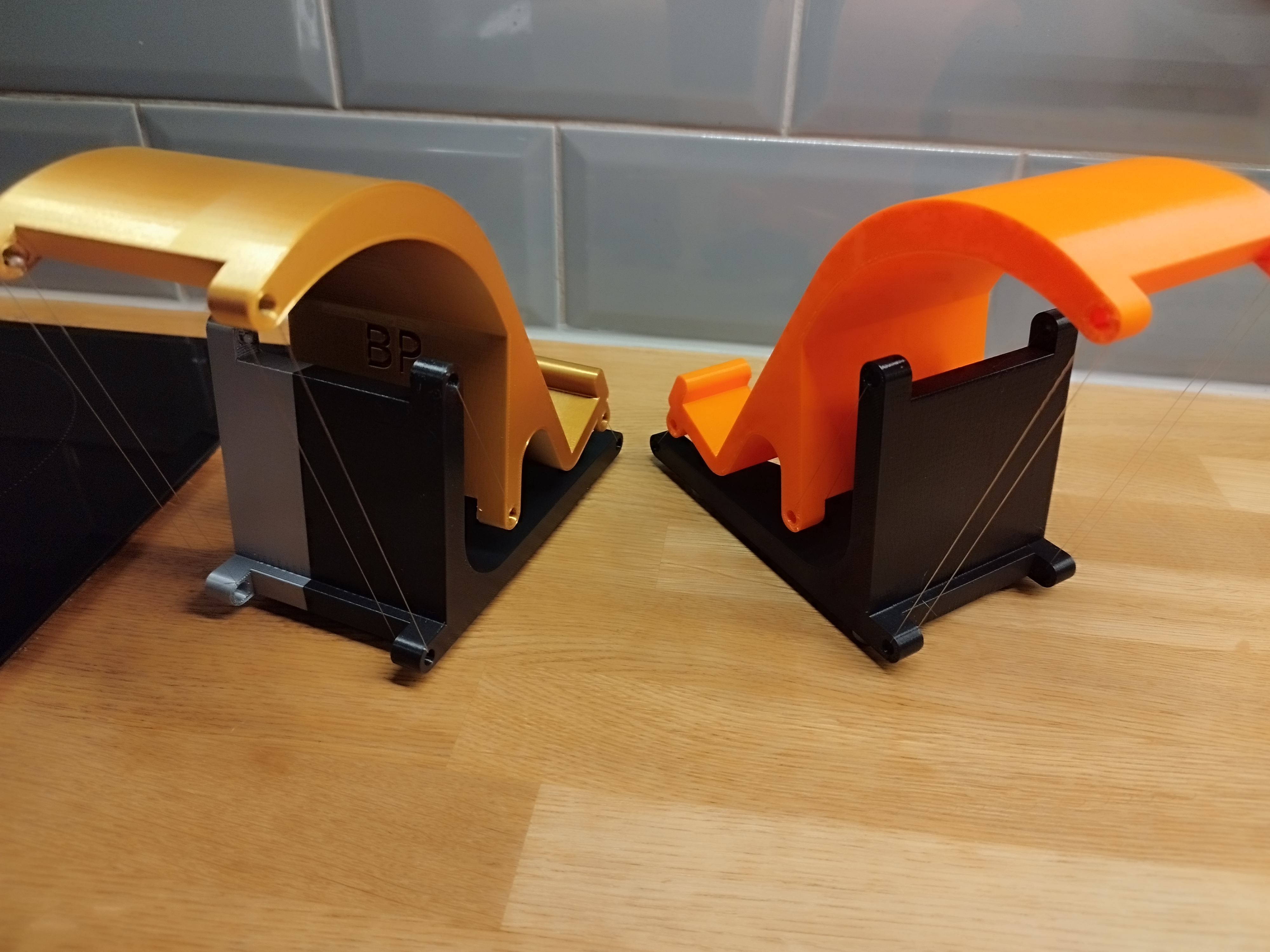Miniatura 13 do modelo 3D Floating Phone Holder
