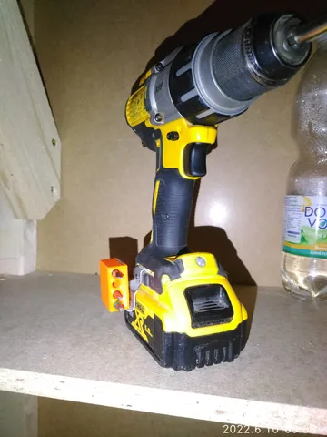 DeWALT bit holder