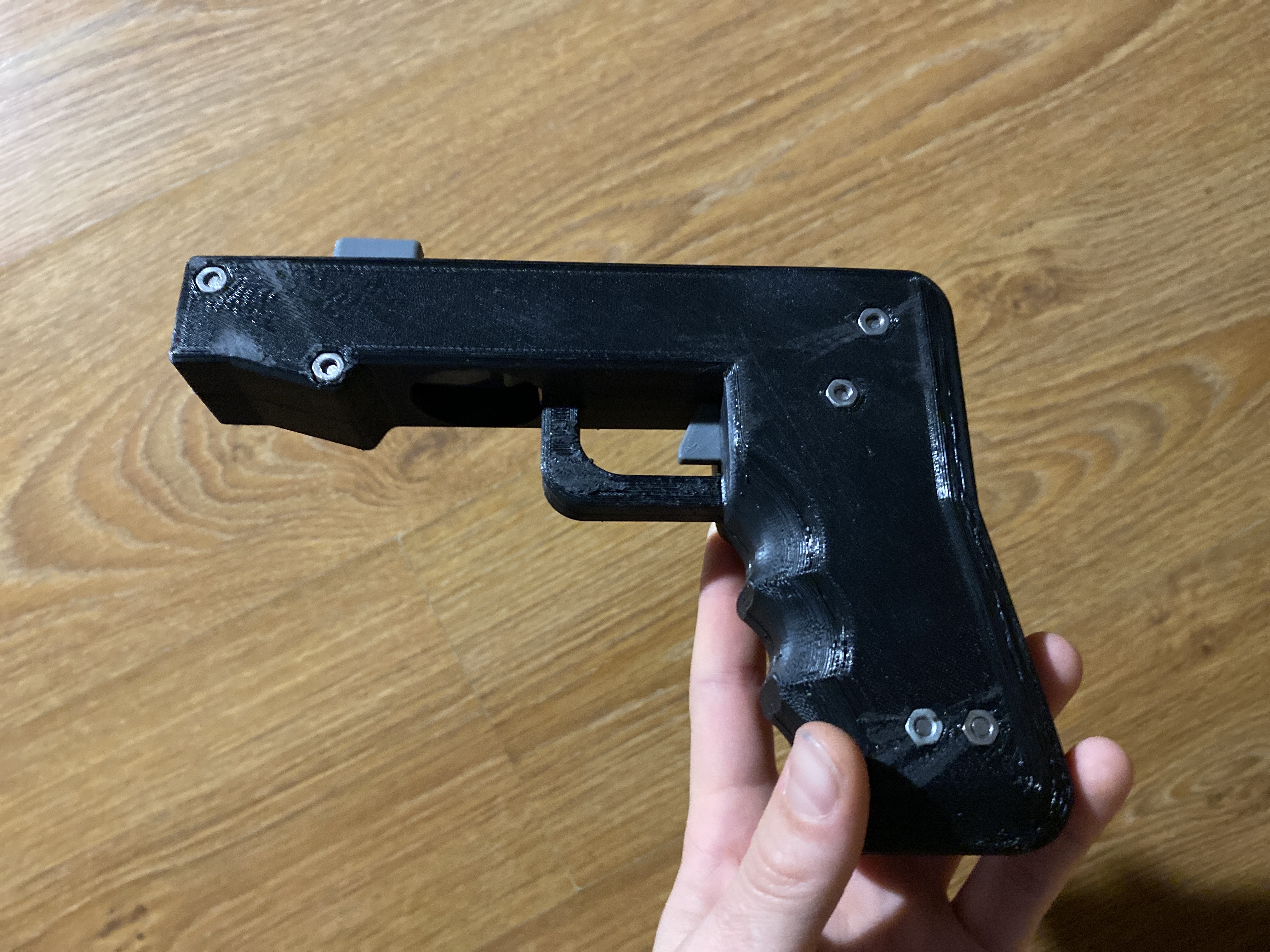 Miniatura 11 do modelo 3D BEER CAP GUN
