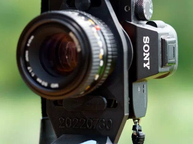 Arca Budgie Sony A7-series Shift-and-Stitch Adapter
