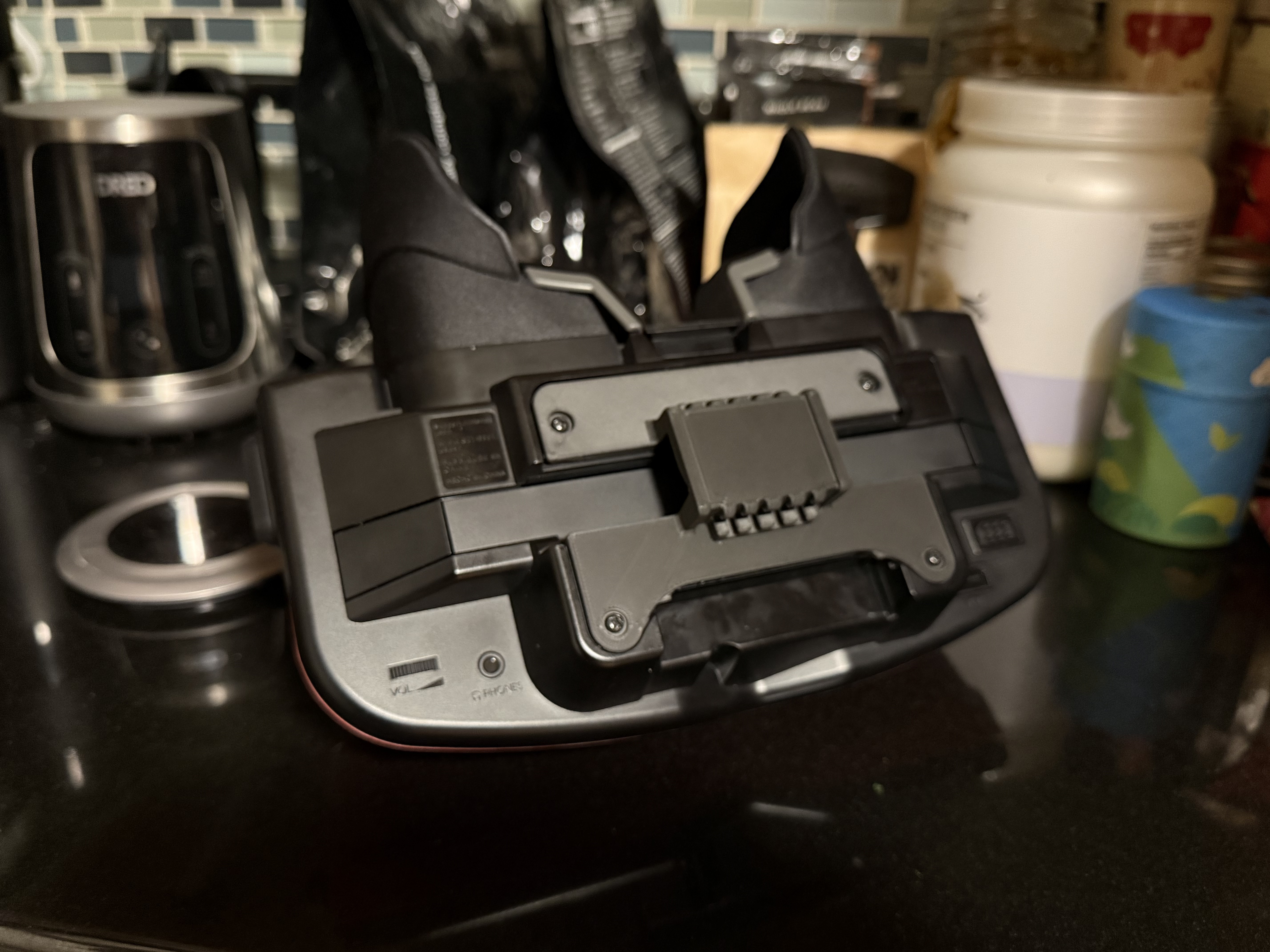 Virtual Boy Mount for Nintendo Switch (LCD & OLED)