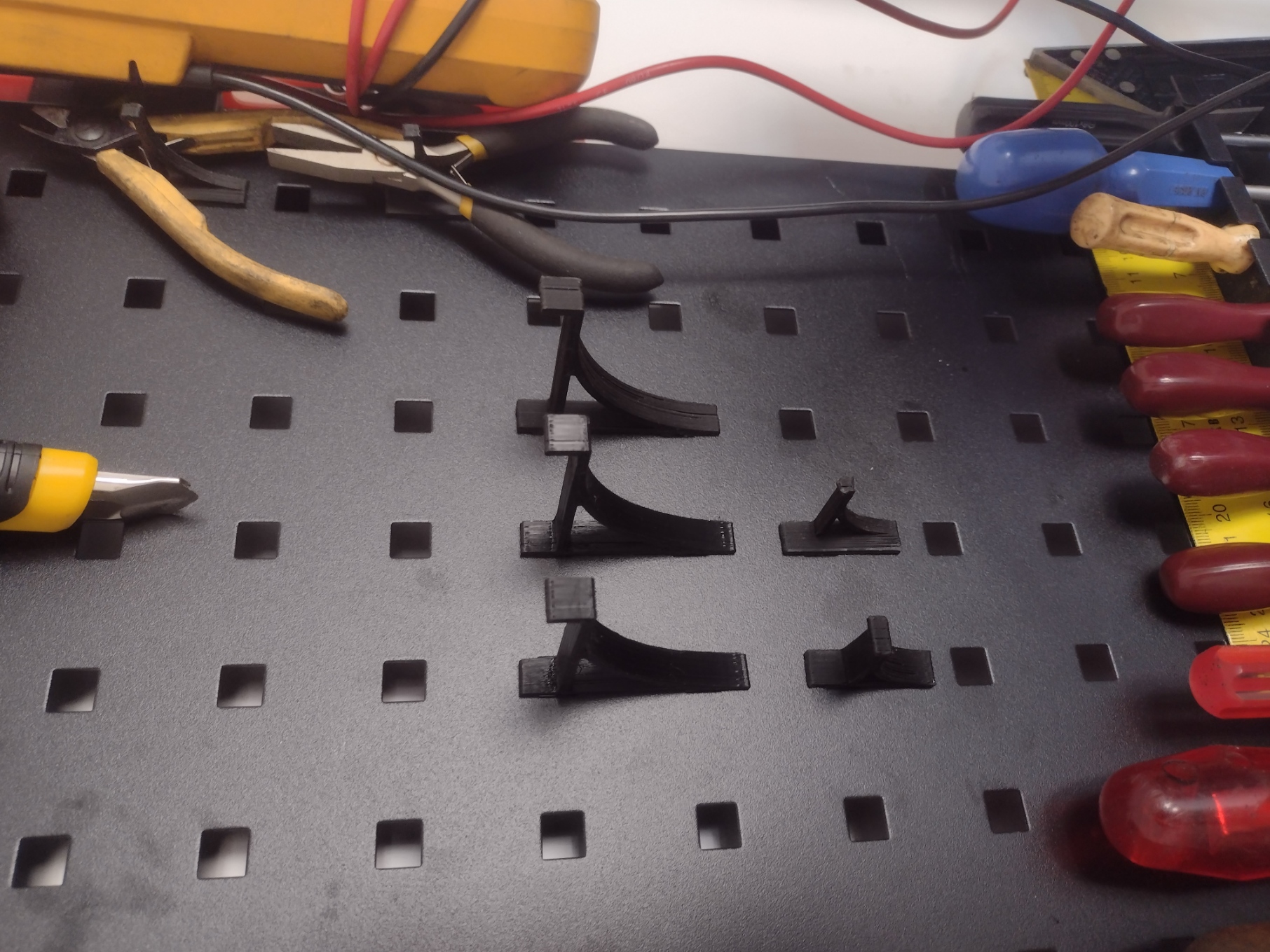 Editable hooks for 38mm Magnusson pegboard