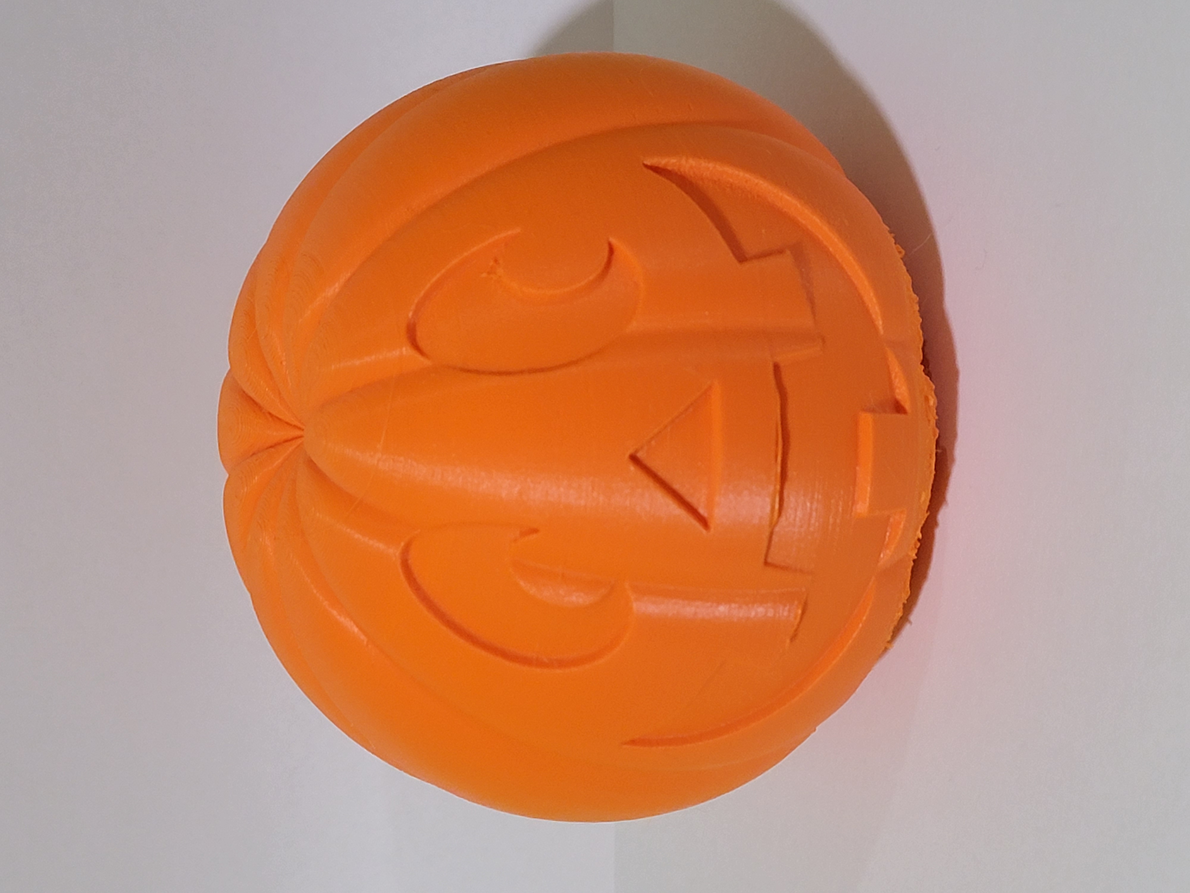 Miniatura 2 do modelo 3D Pumpkin Face Smiling