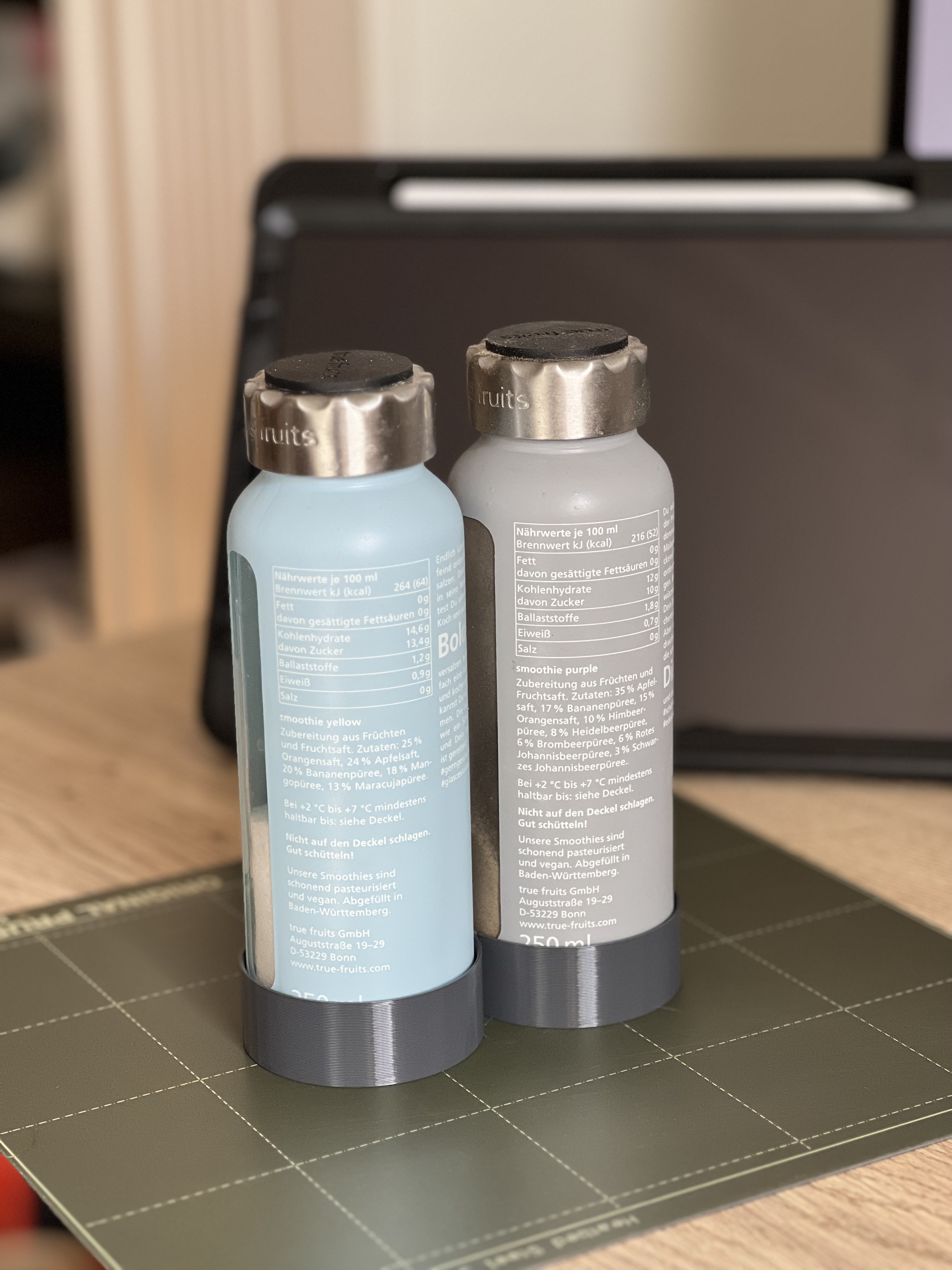 Bottle Stand / holder for two Bottles e.g. True Fruits