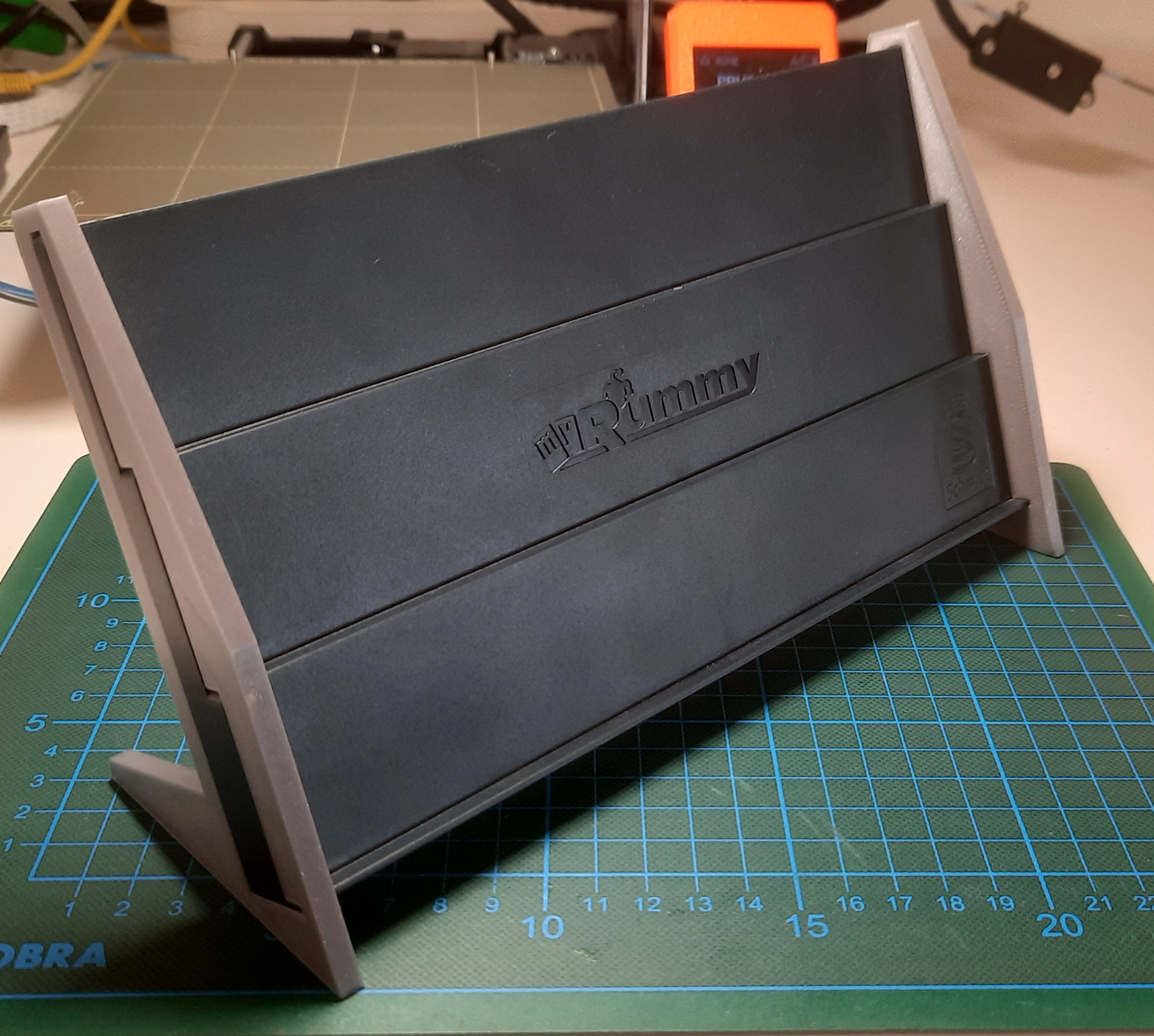myRummy Board Holder
